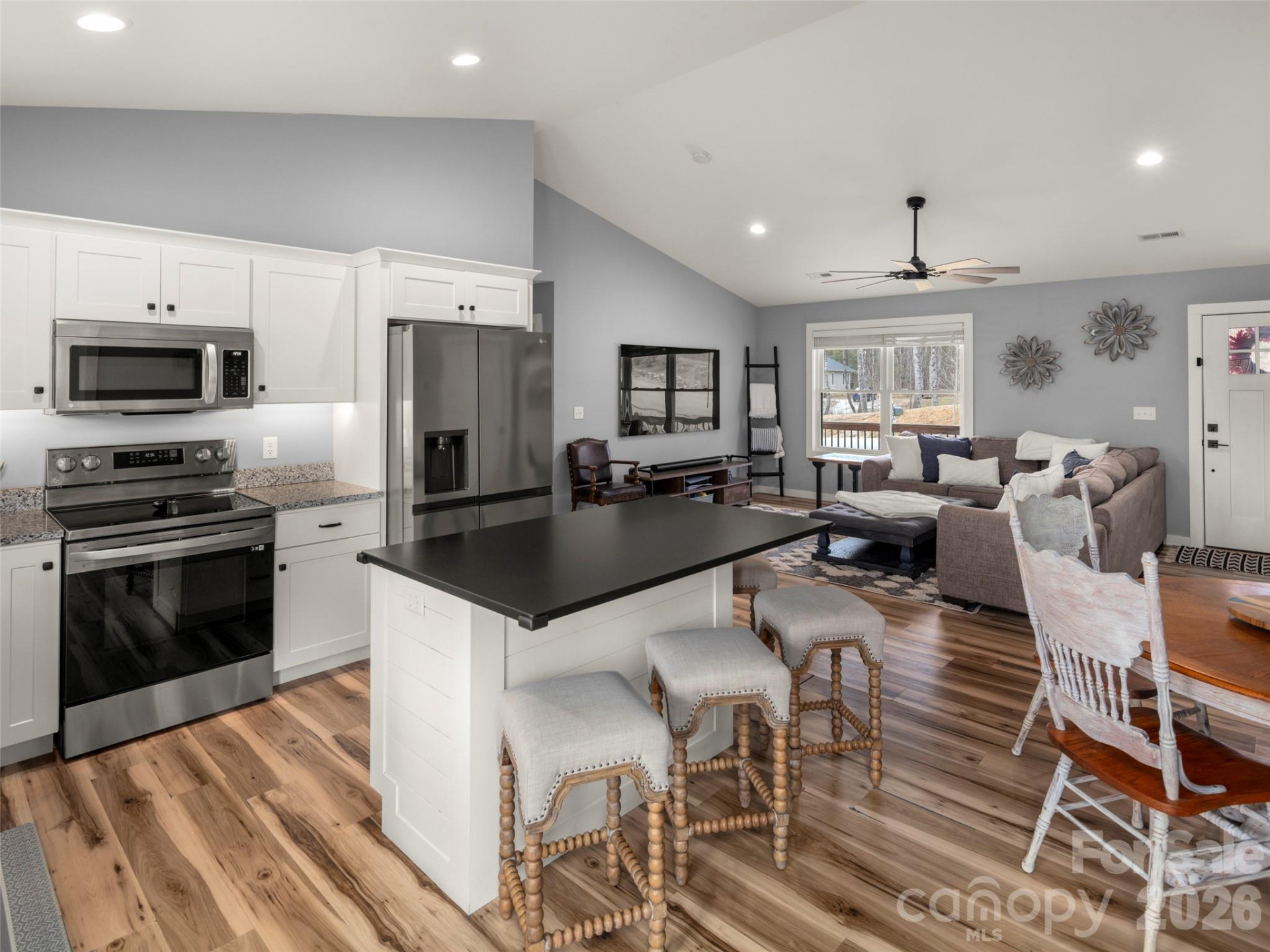 127 Walt Drive - Photo 11