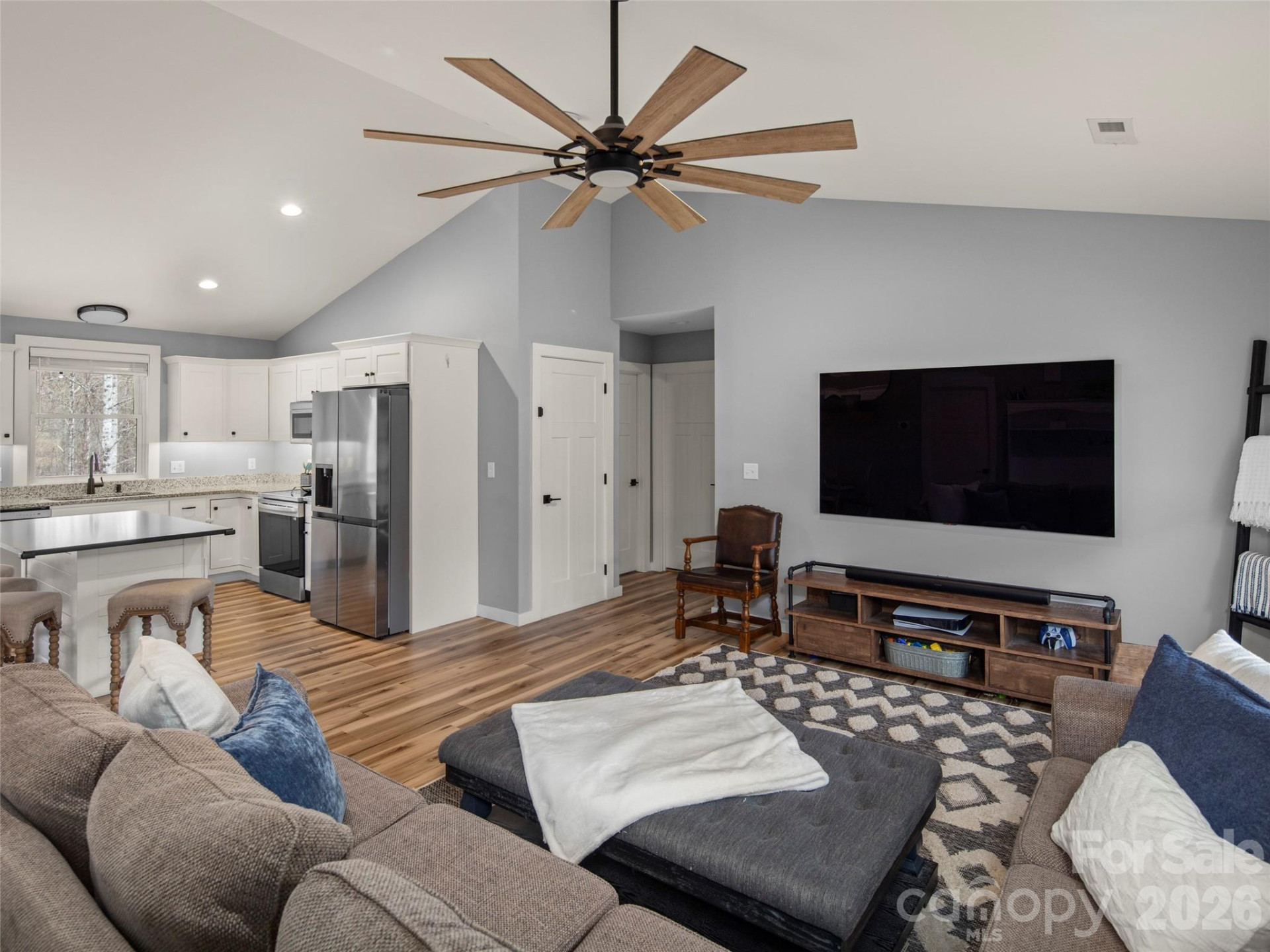 127 Walt Drive - Photo 5