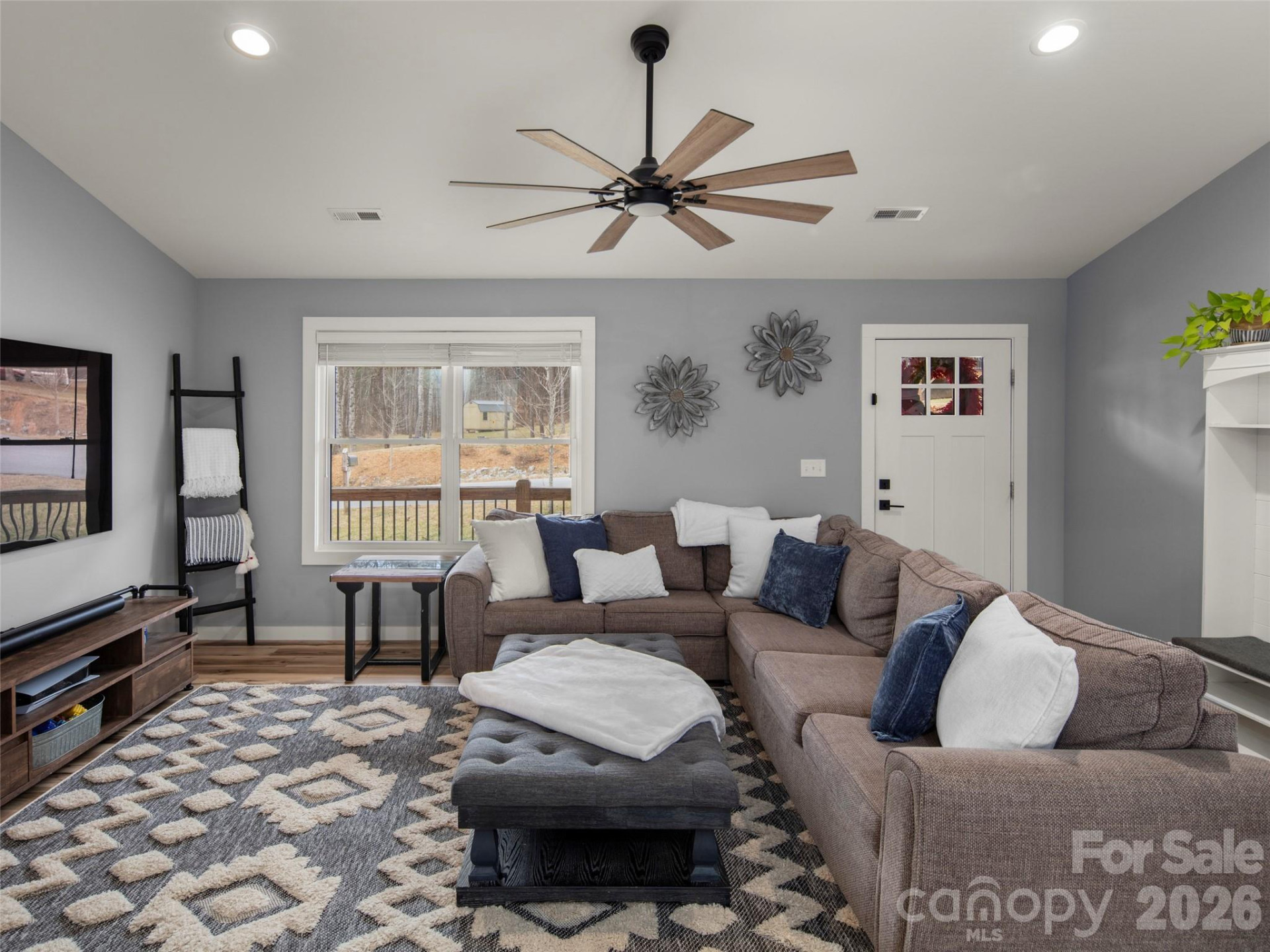 127 Walt Drive - Photo 6