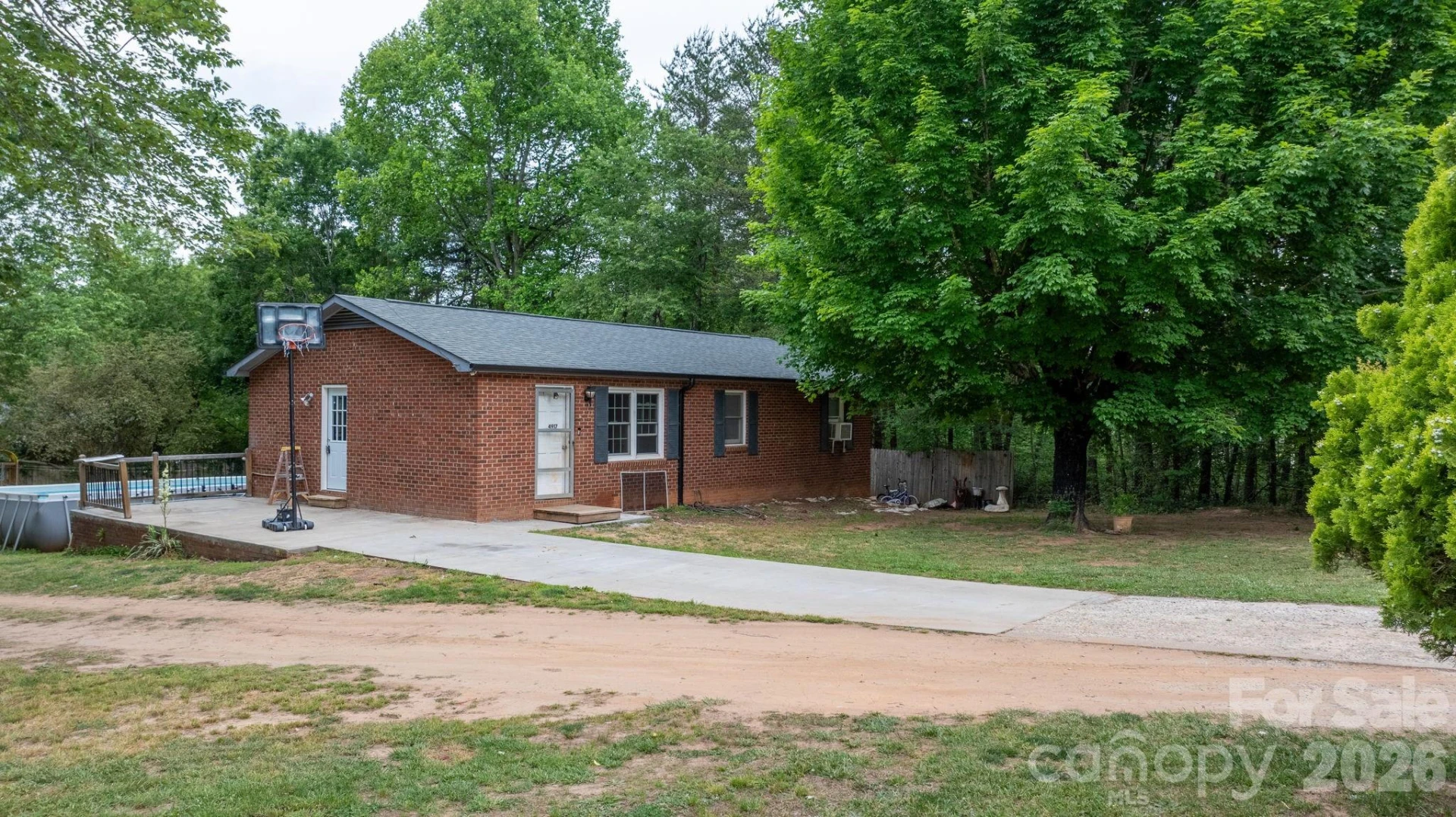 4917 Berkley Street - Photo 2