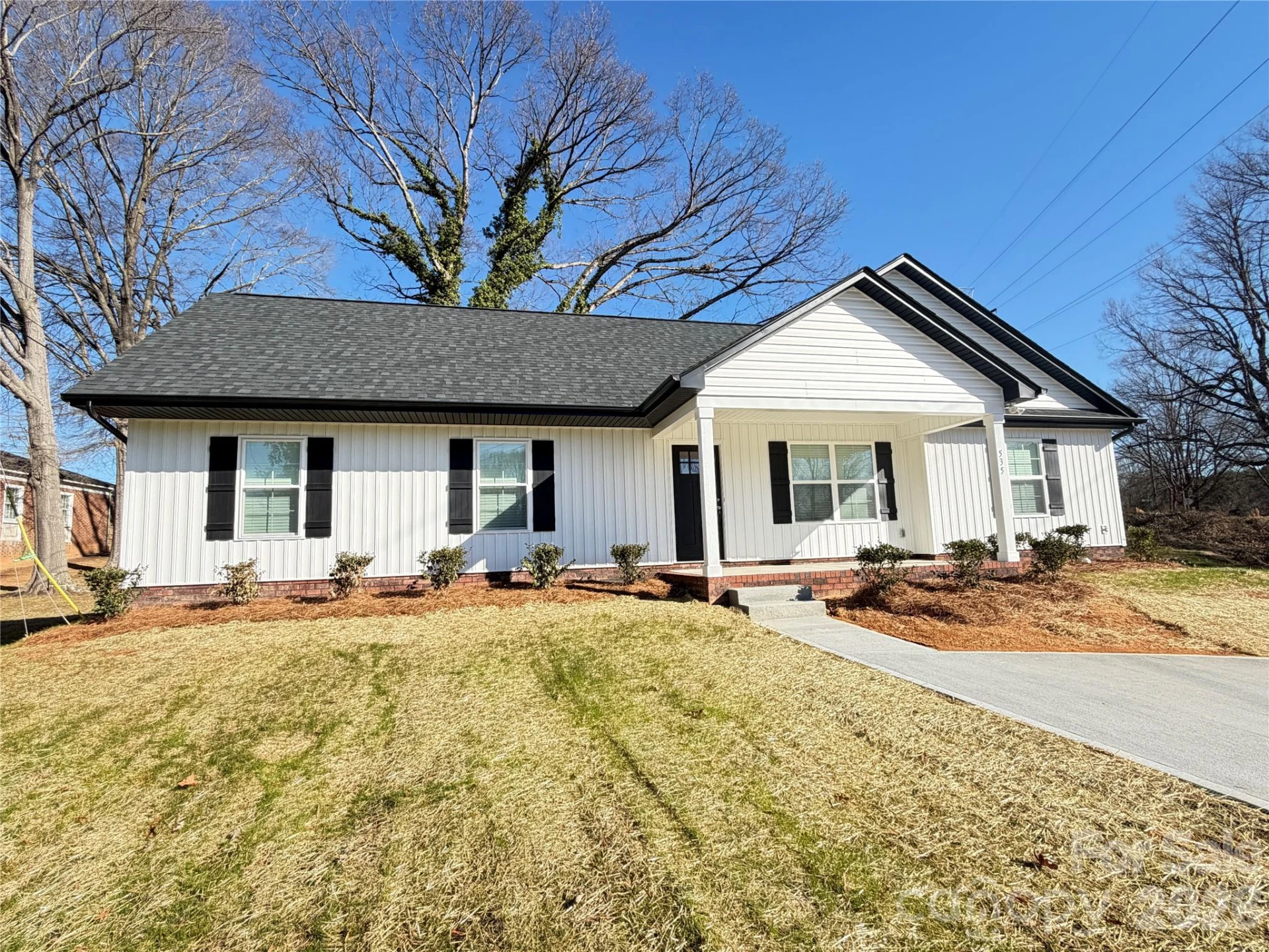 535 Martin Luther King Jr Avenue - Photo 3