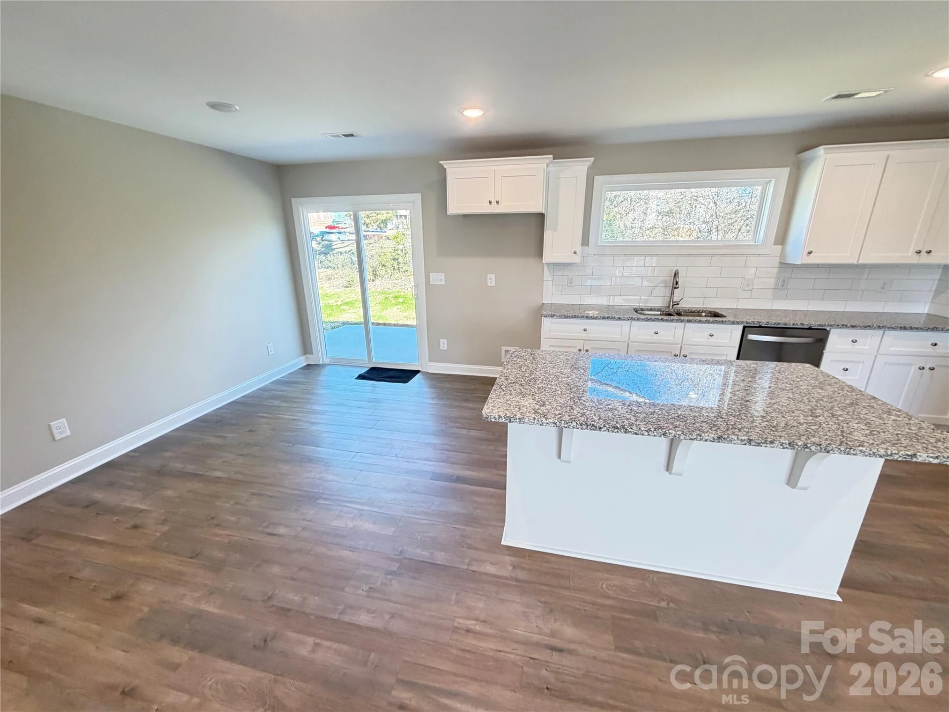 535 Martin Luther King Jr Avenue - Photo 8