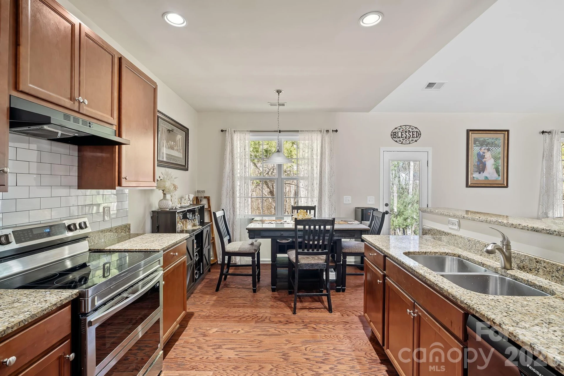 136 Grove End Road - Photo 8