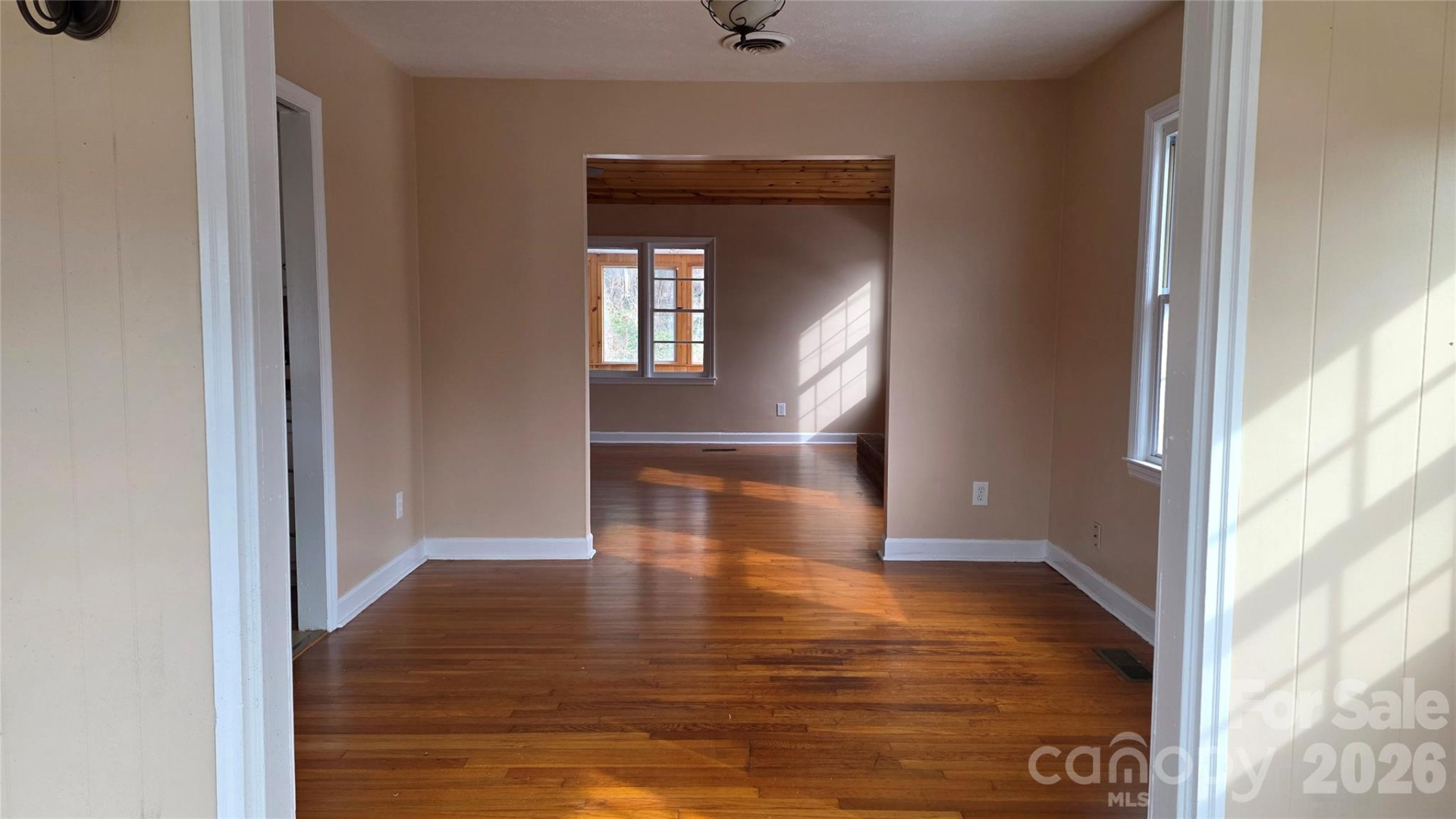 1627 Greenville Highway - Photo 4