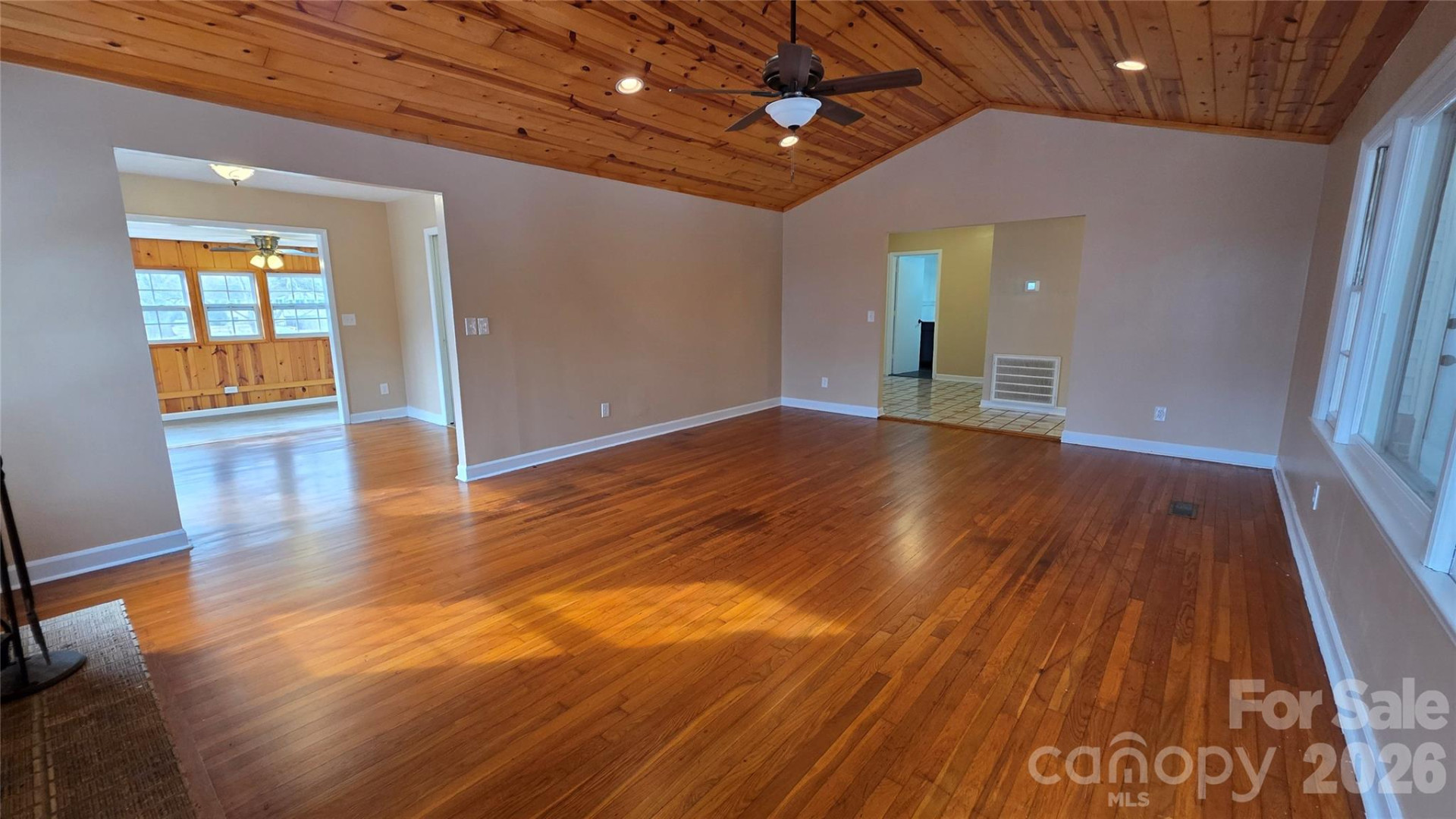 1627 Greenville Highway - Photo 5