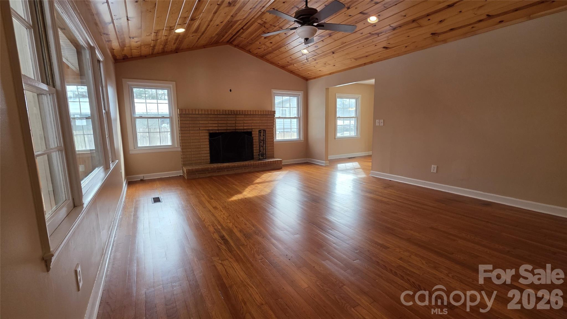 1627 Greenville Highway - Photo 6