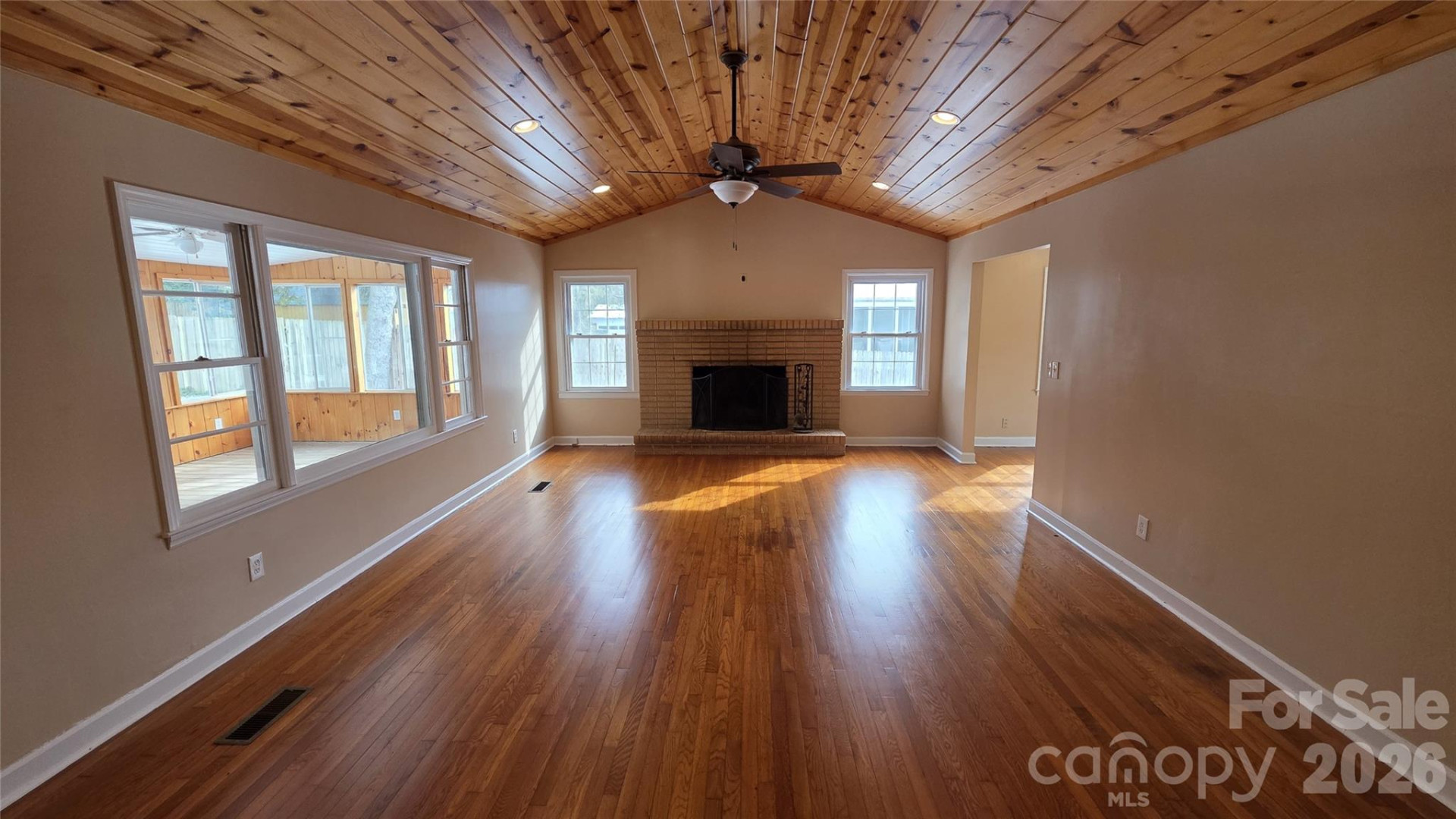 1627 Greenville Highway - Photo 7