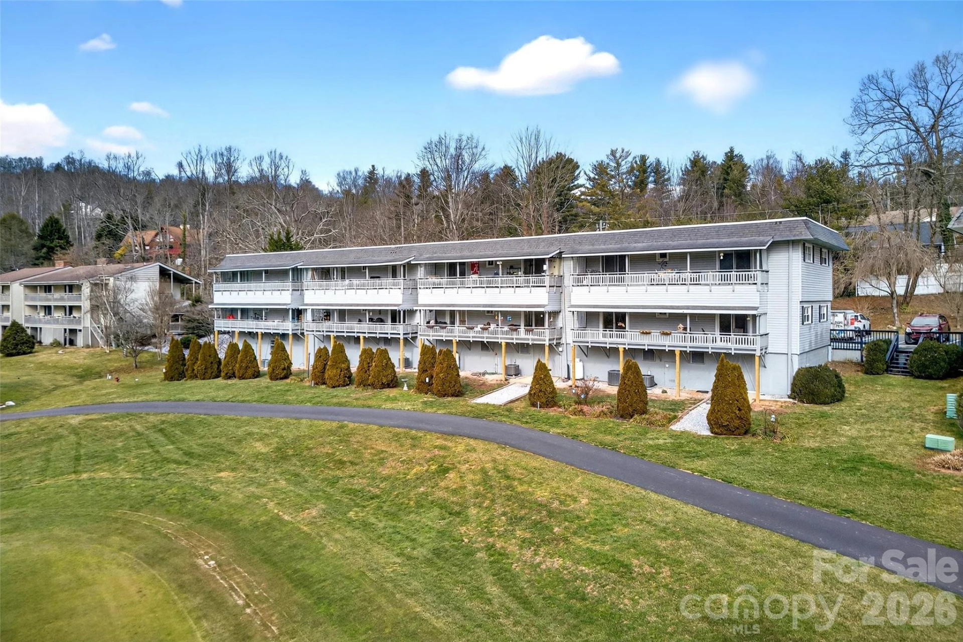 263 Fairway Lane #B - Photo 2