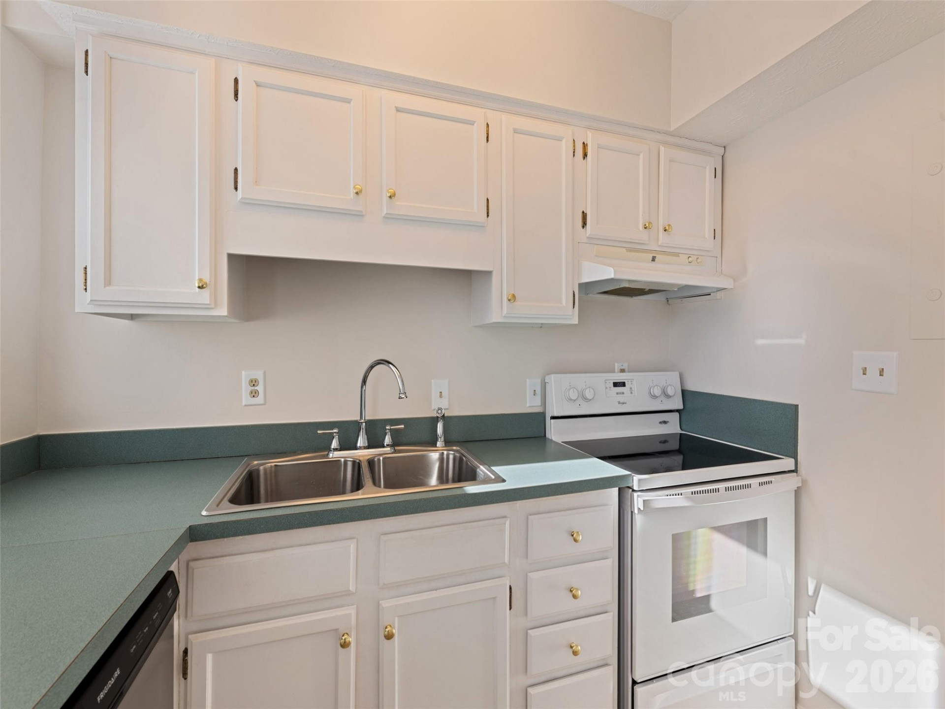 622 Haywood Street #107 - Photo 16