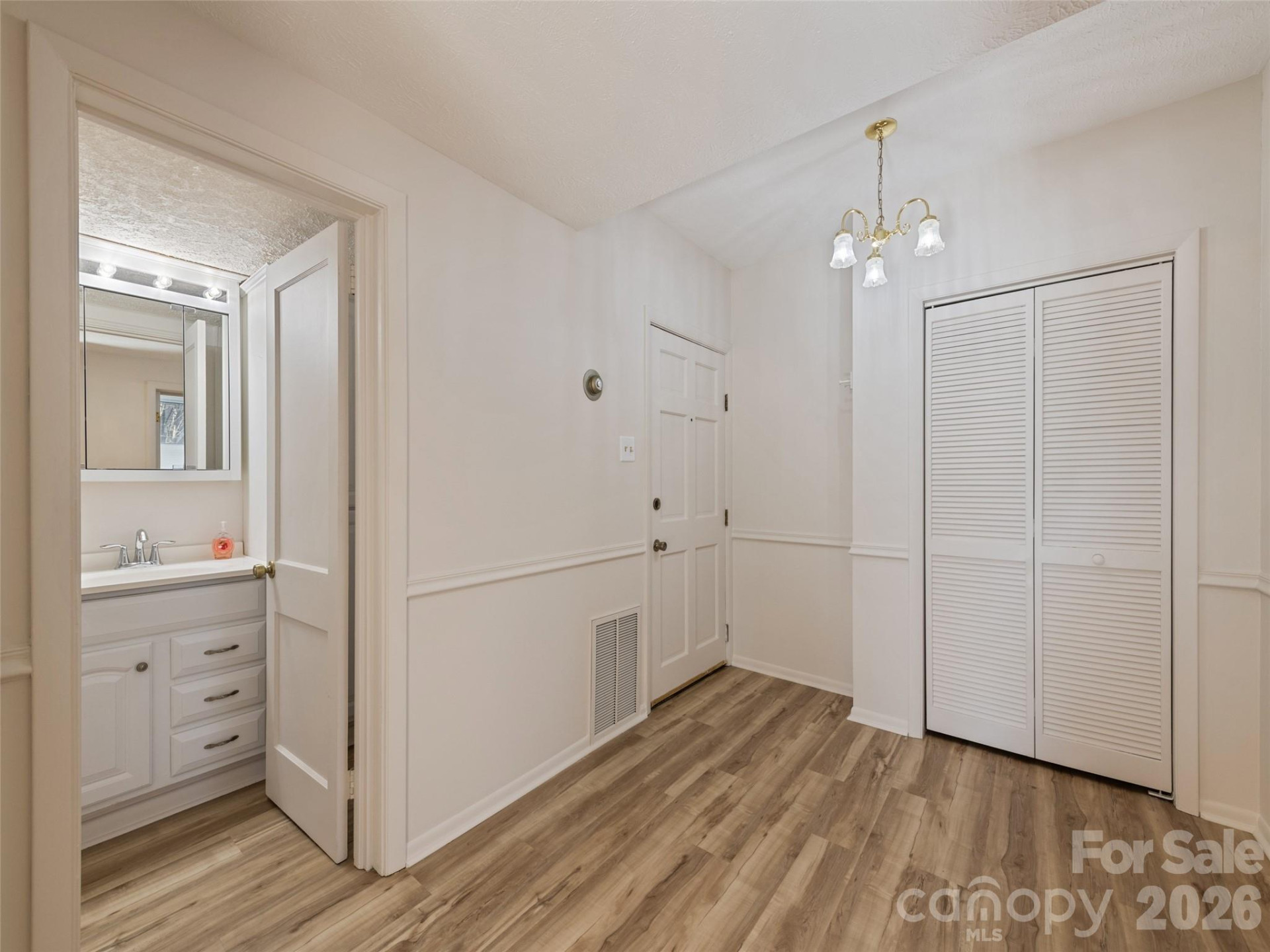 622 Haywood Street #107 - Photo 5