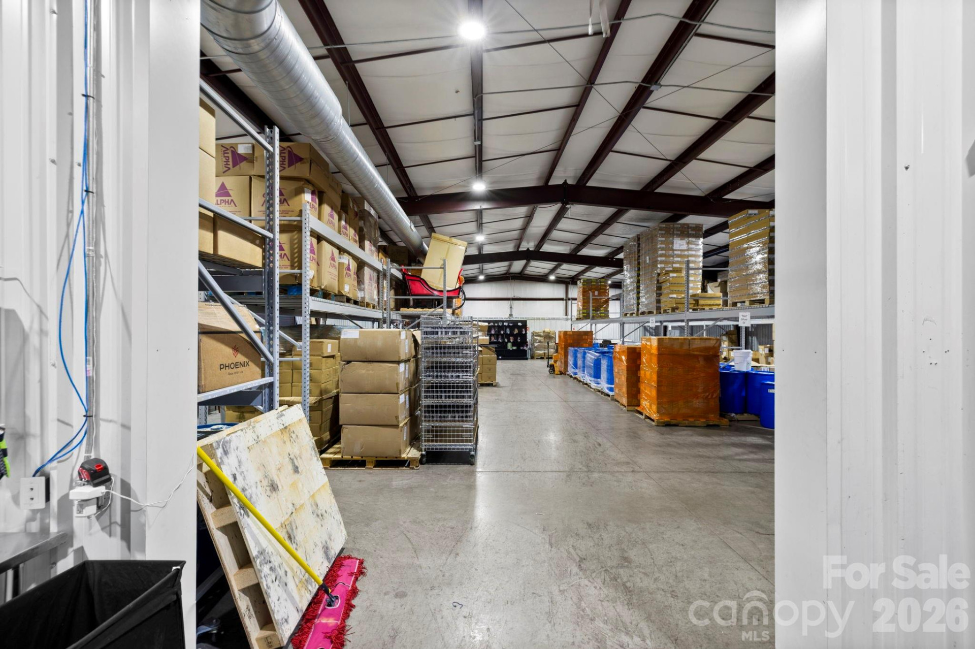 110 Commercial Boulevard - Photo 17