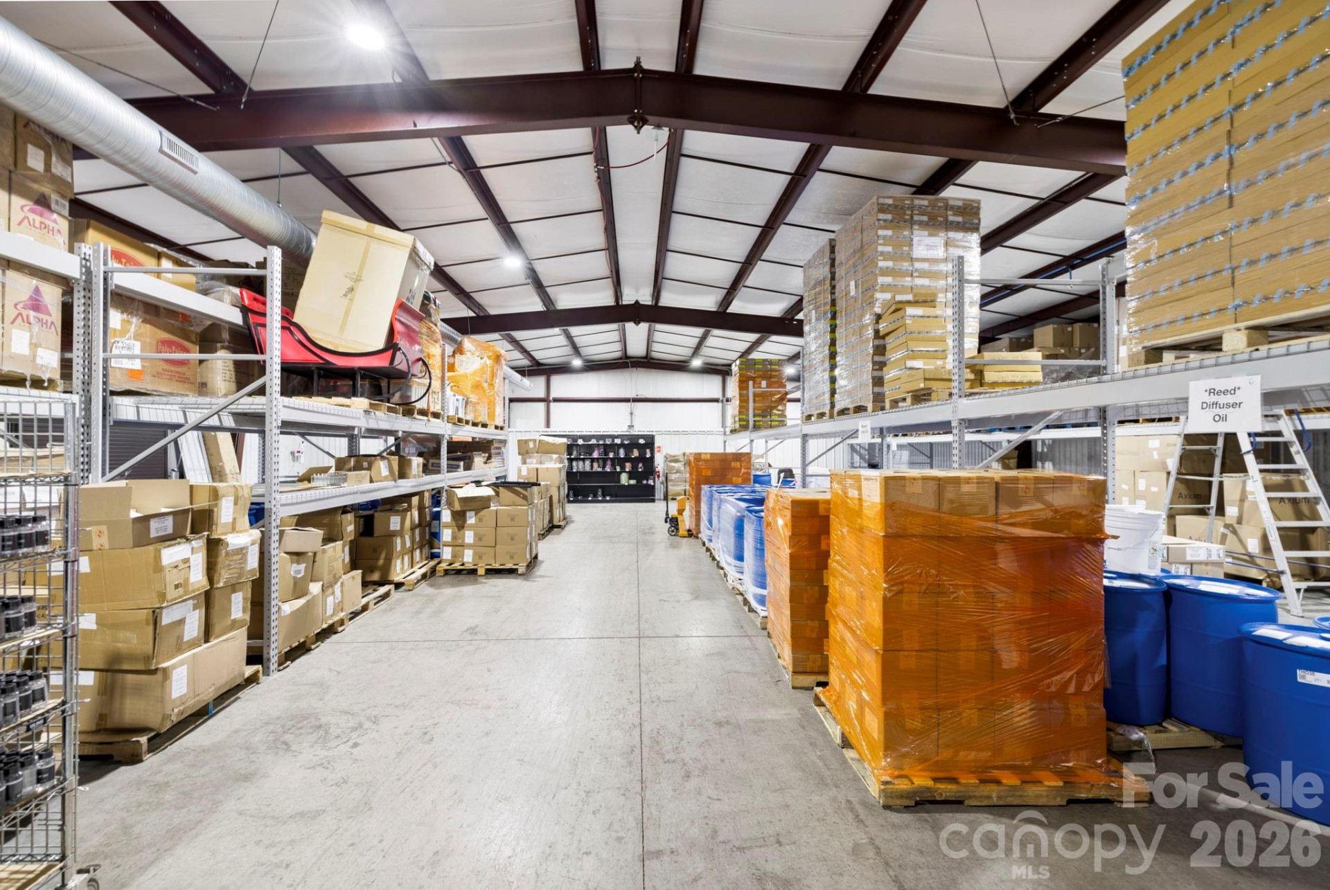 110 Commercial Boulevard - Photo 18