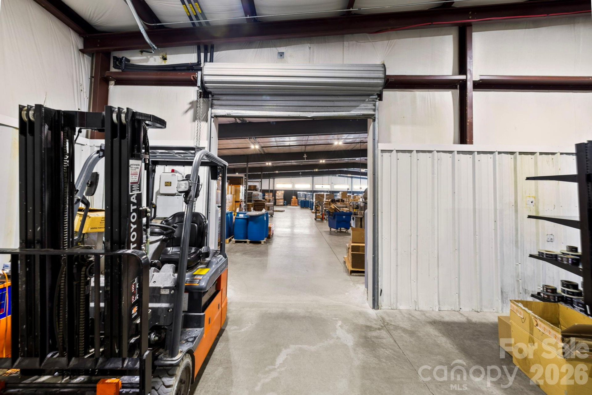 110 Commercial Boulevard - Photo 22