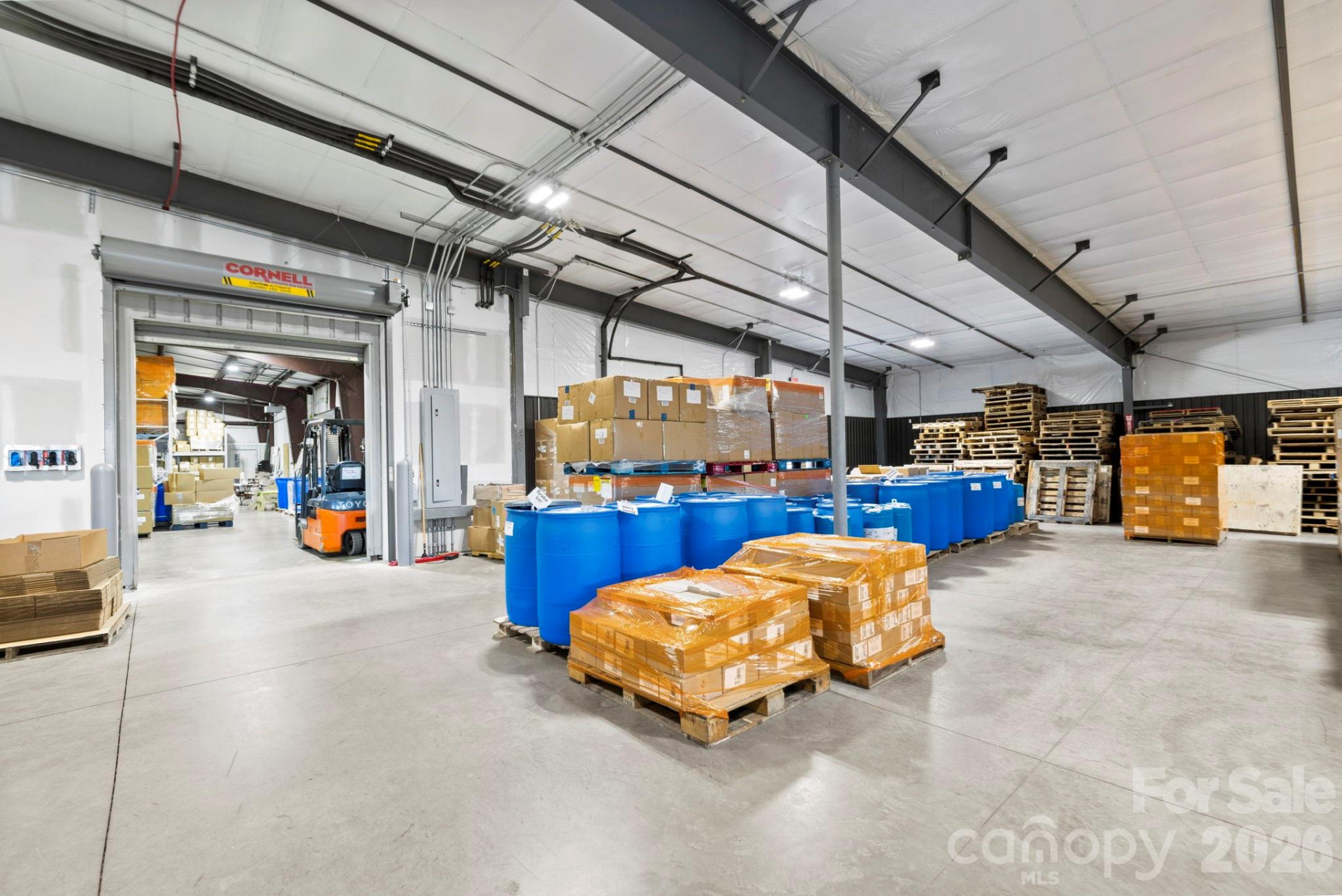 110 Commercial Boulevard - Photo 25