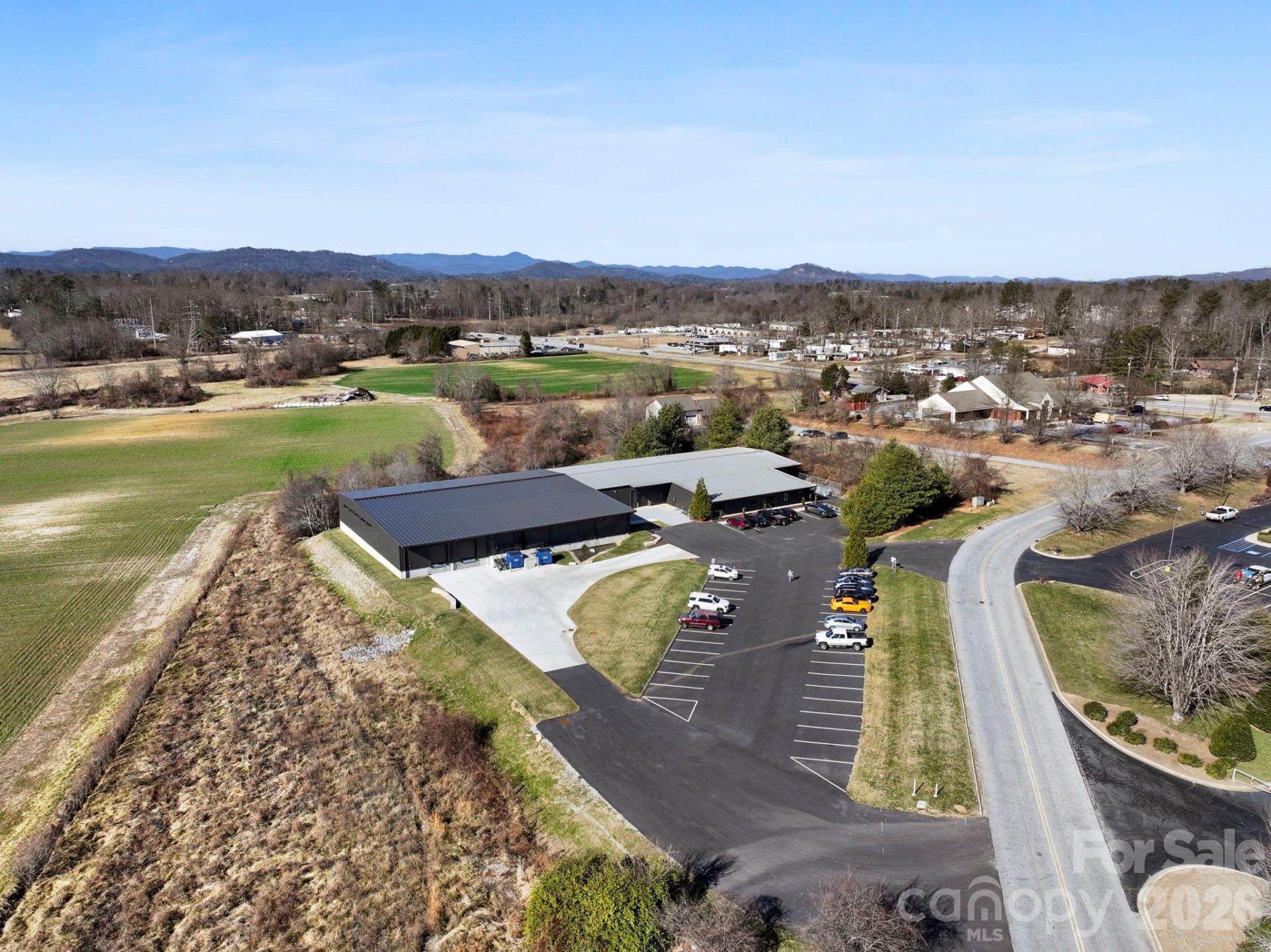 110 Commercial Boulevard - Photo 4