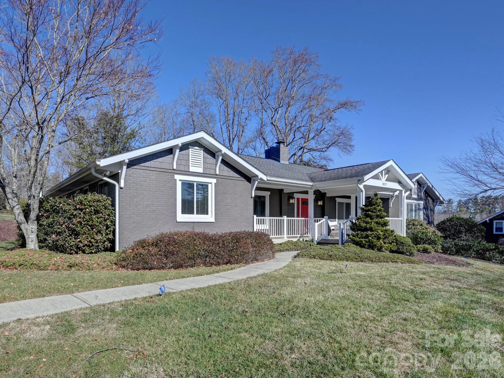 1827 Laurel Park Highway - Photo 2