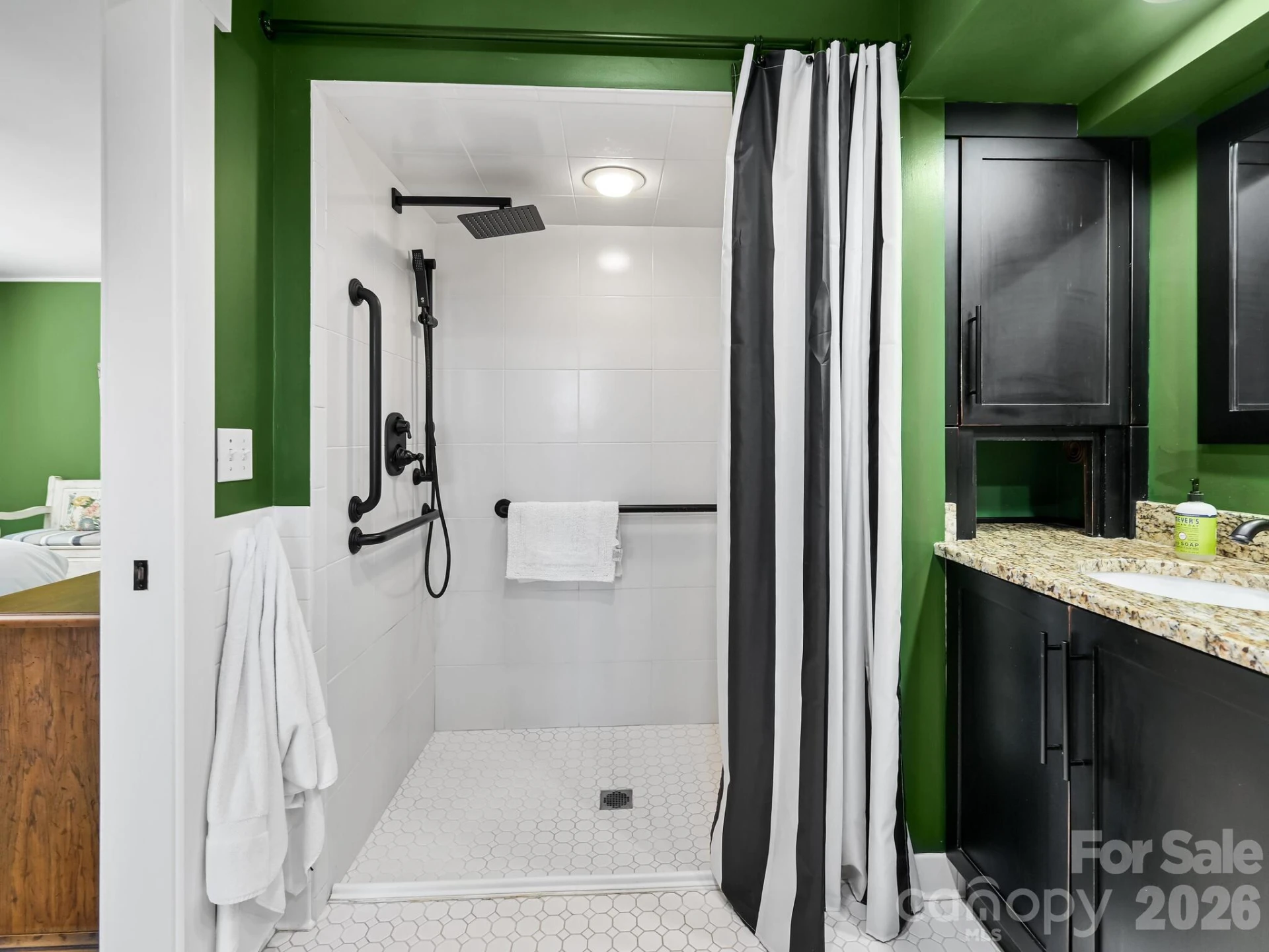 1827 Laurel Park Highway - Photo 26