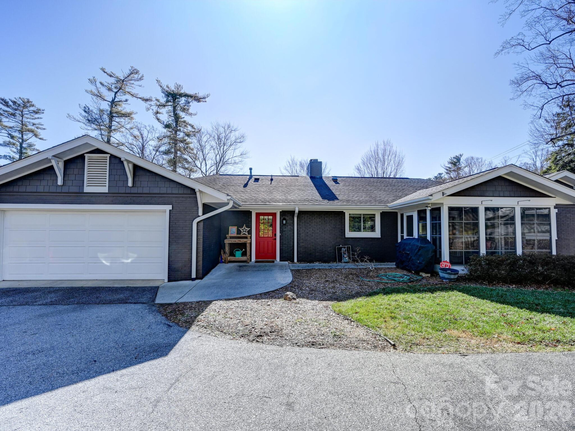 1827 Laurel Park Highway - Photo 4