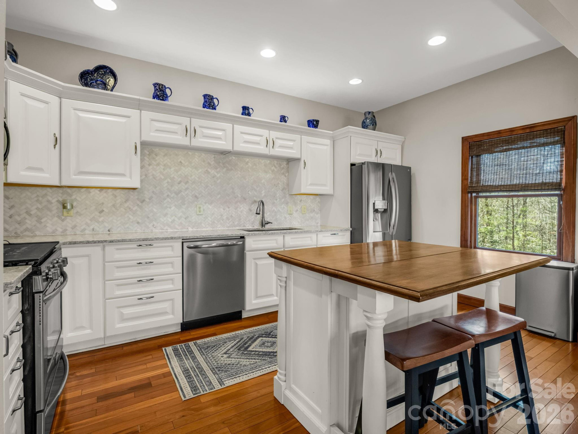 358 Whitney Boulevard - Photo 12