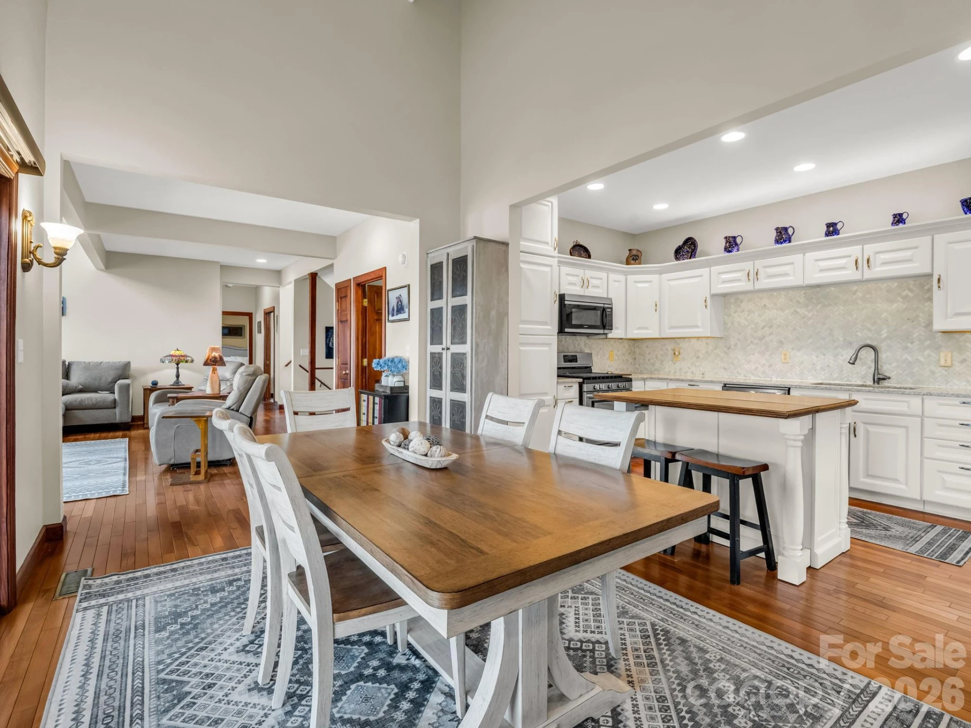 358 Whitney Boulevard - Photo 9