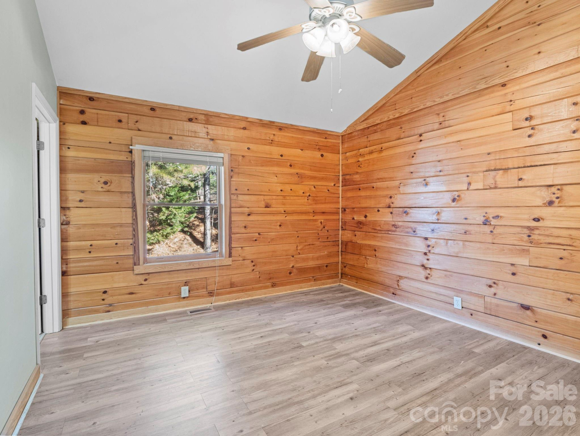 114 Woodstock Lane - Photo 14