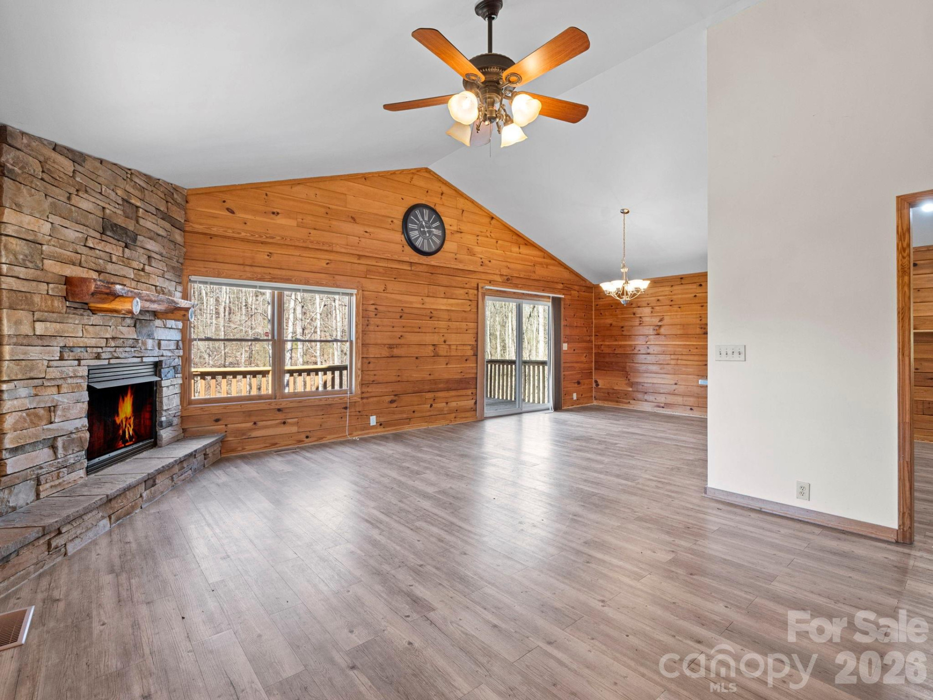 114 Woodstock Lane - Photo 5