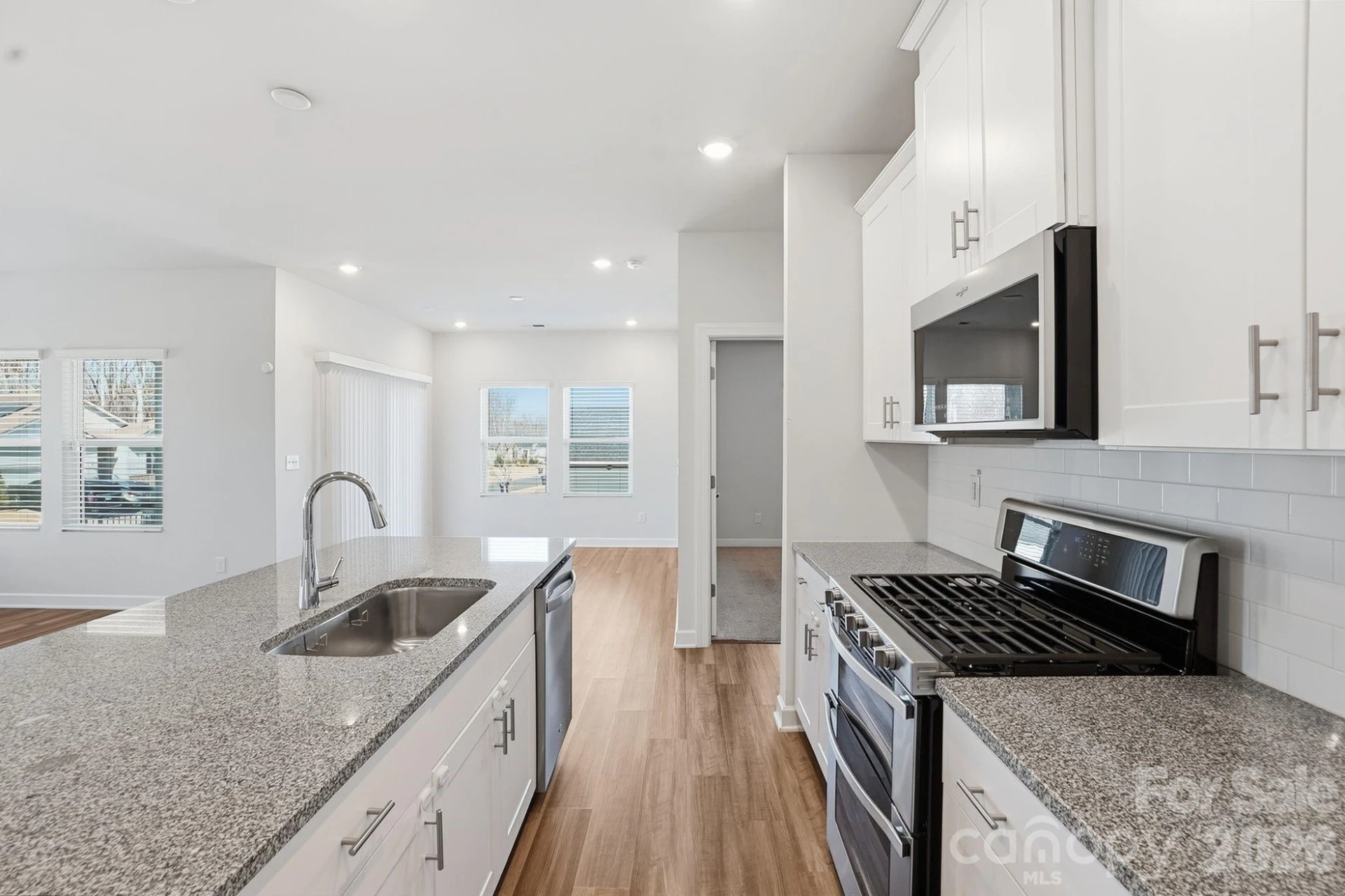 4526 Bright Road - Photo 10