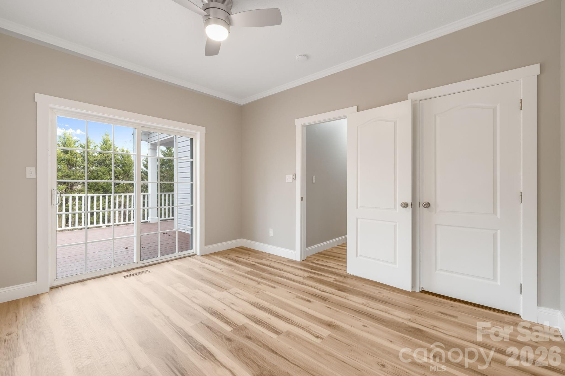 402 Sweetbriar Road - Photo 15