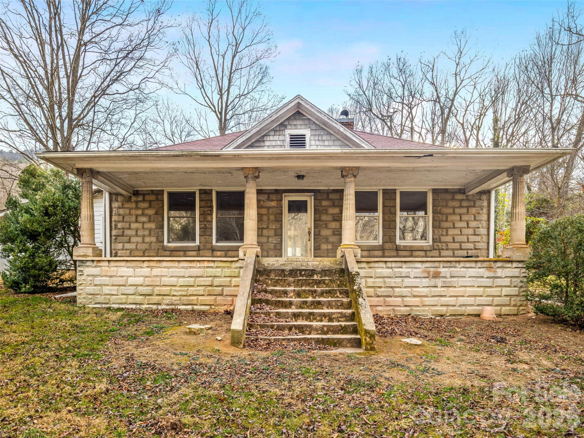 385 Chunns Cove Road