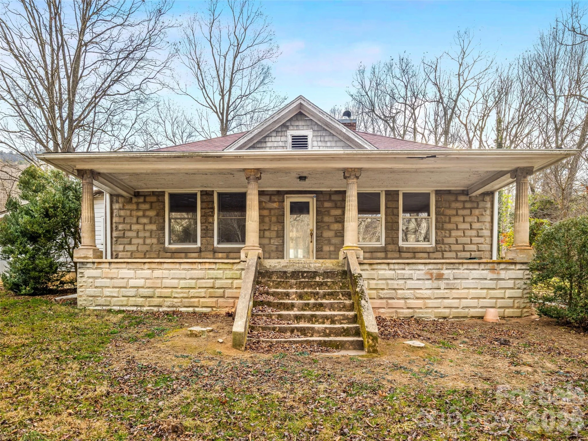 385 Chunns Cove Road