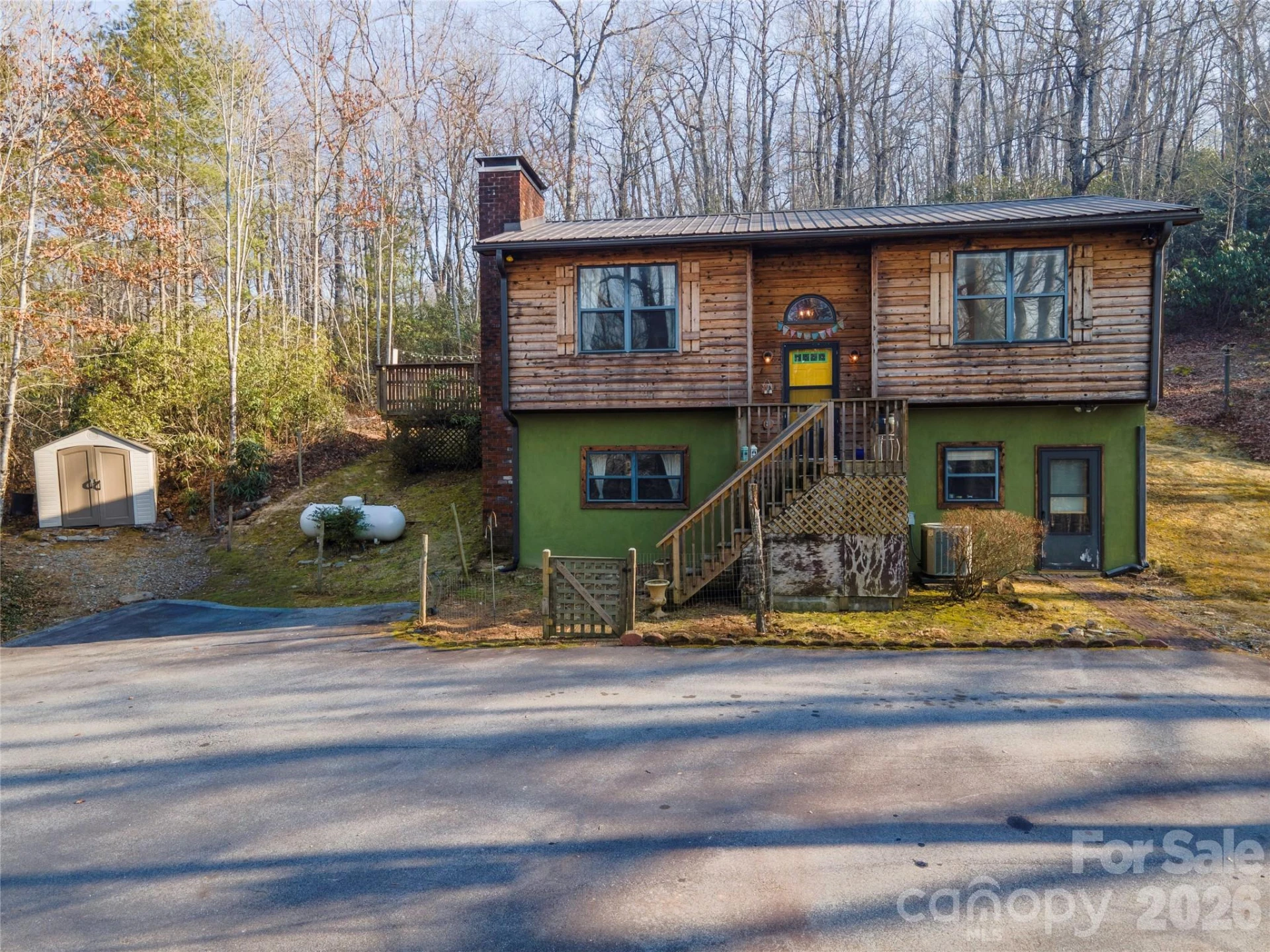84 Forest Trail