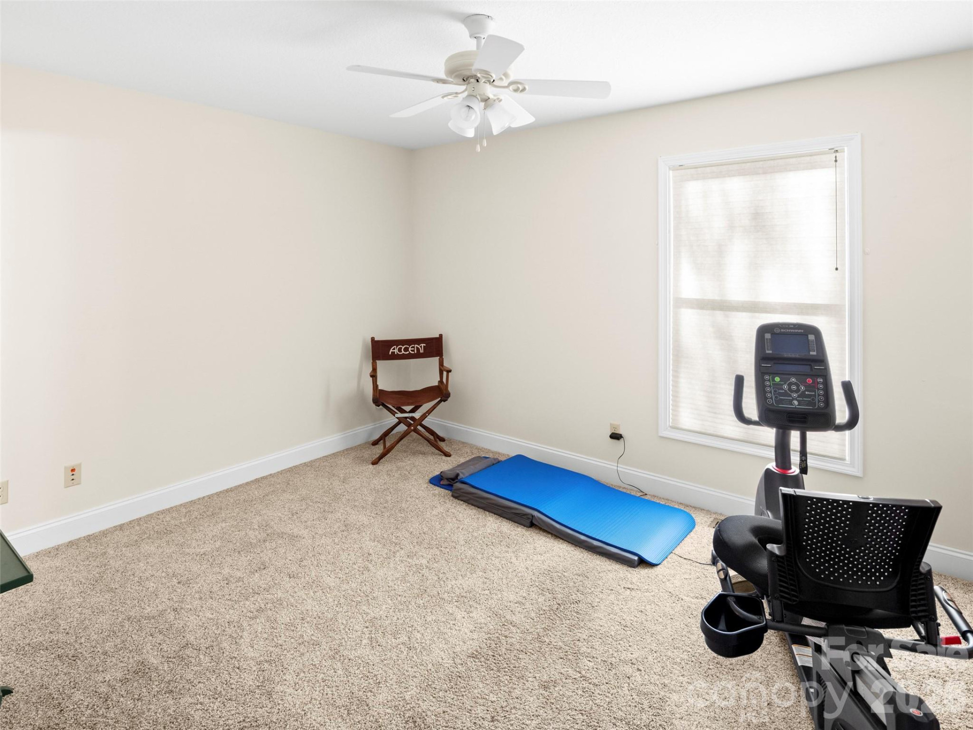 4 Holiday Drive - Photo 17