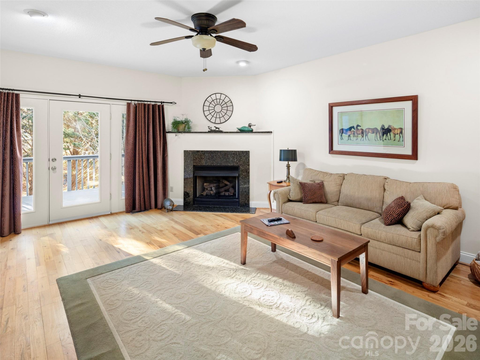 4 Holiday Drive - Photo 3