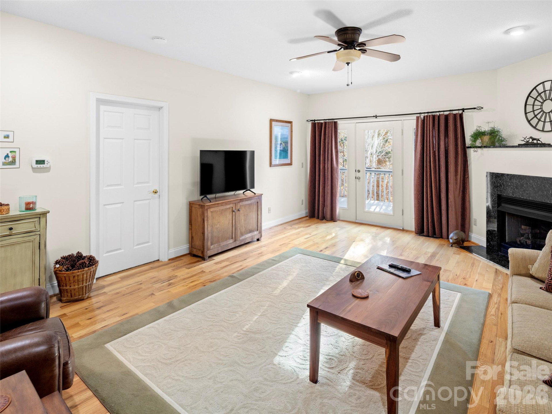 4 Holiday Drive - Photo 4