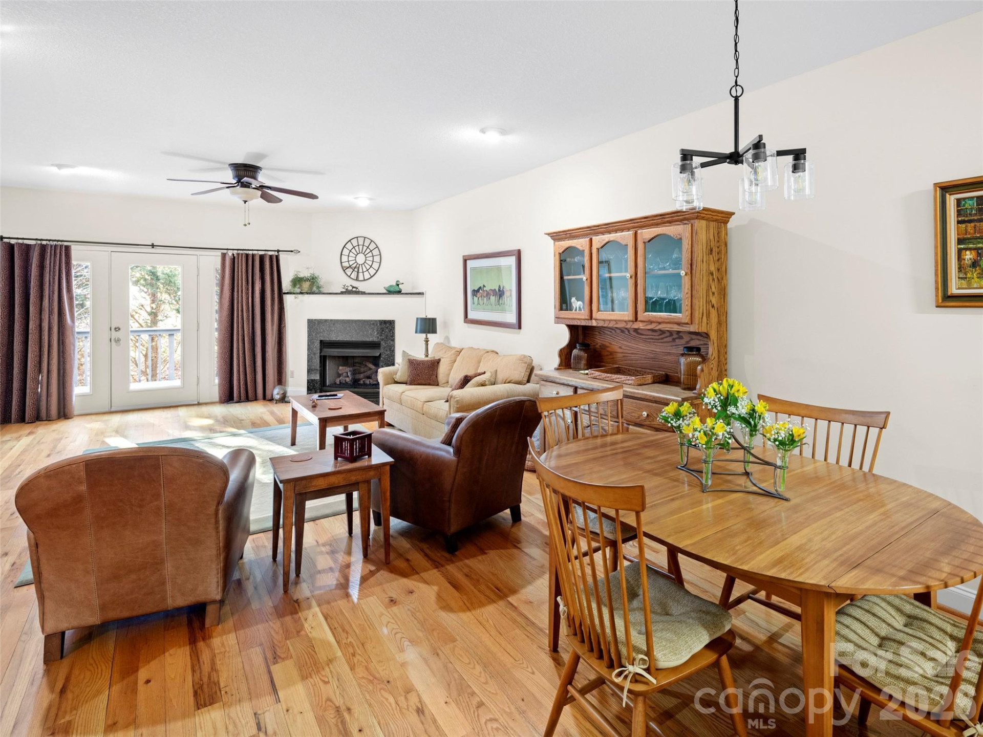 4 Holiday Drive - Photo 8