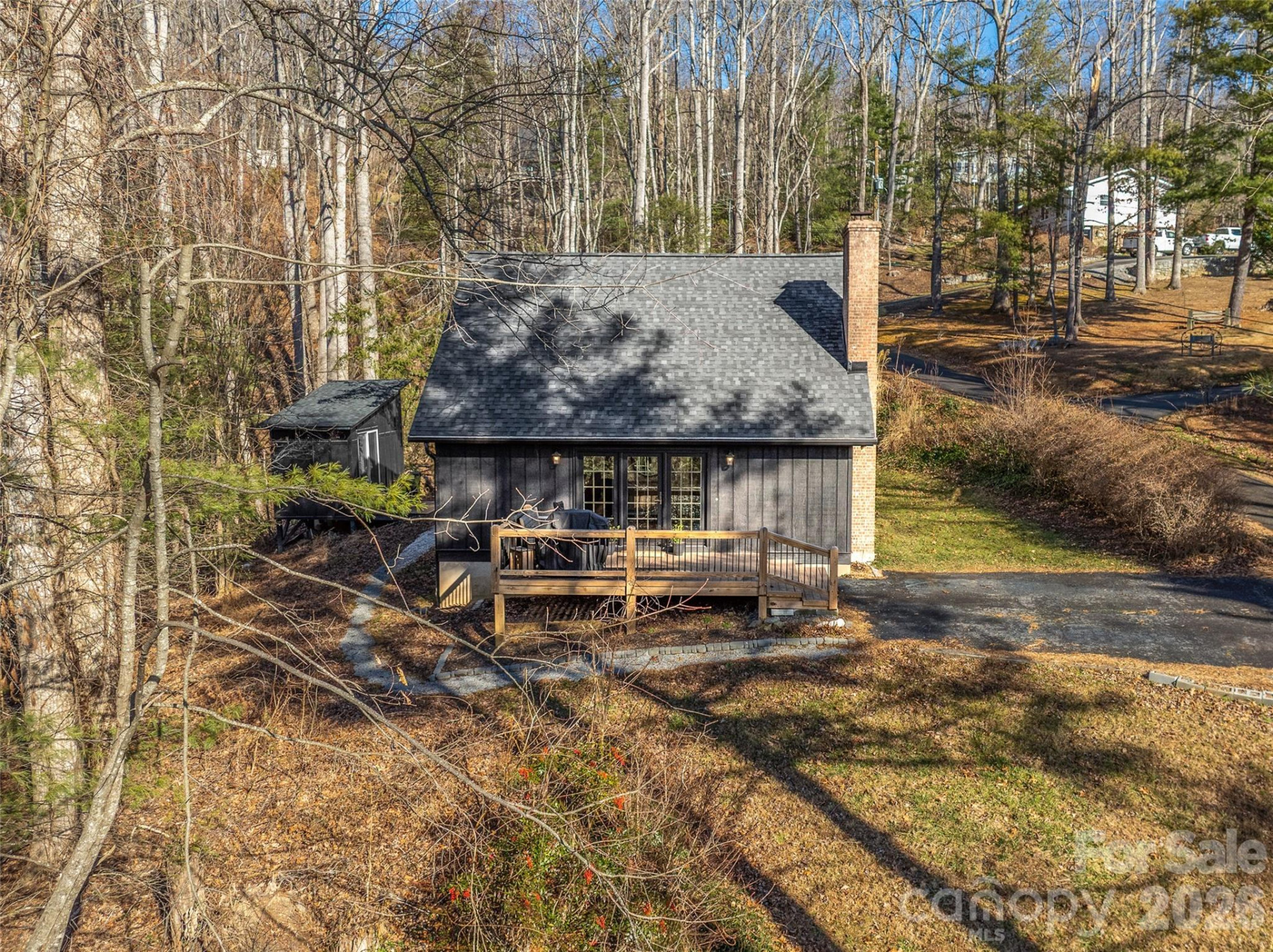 1 Thornwood Lane