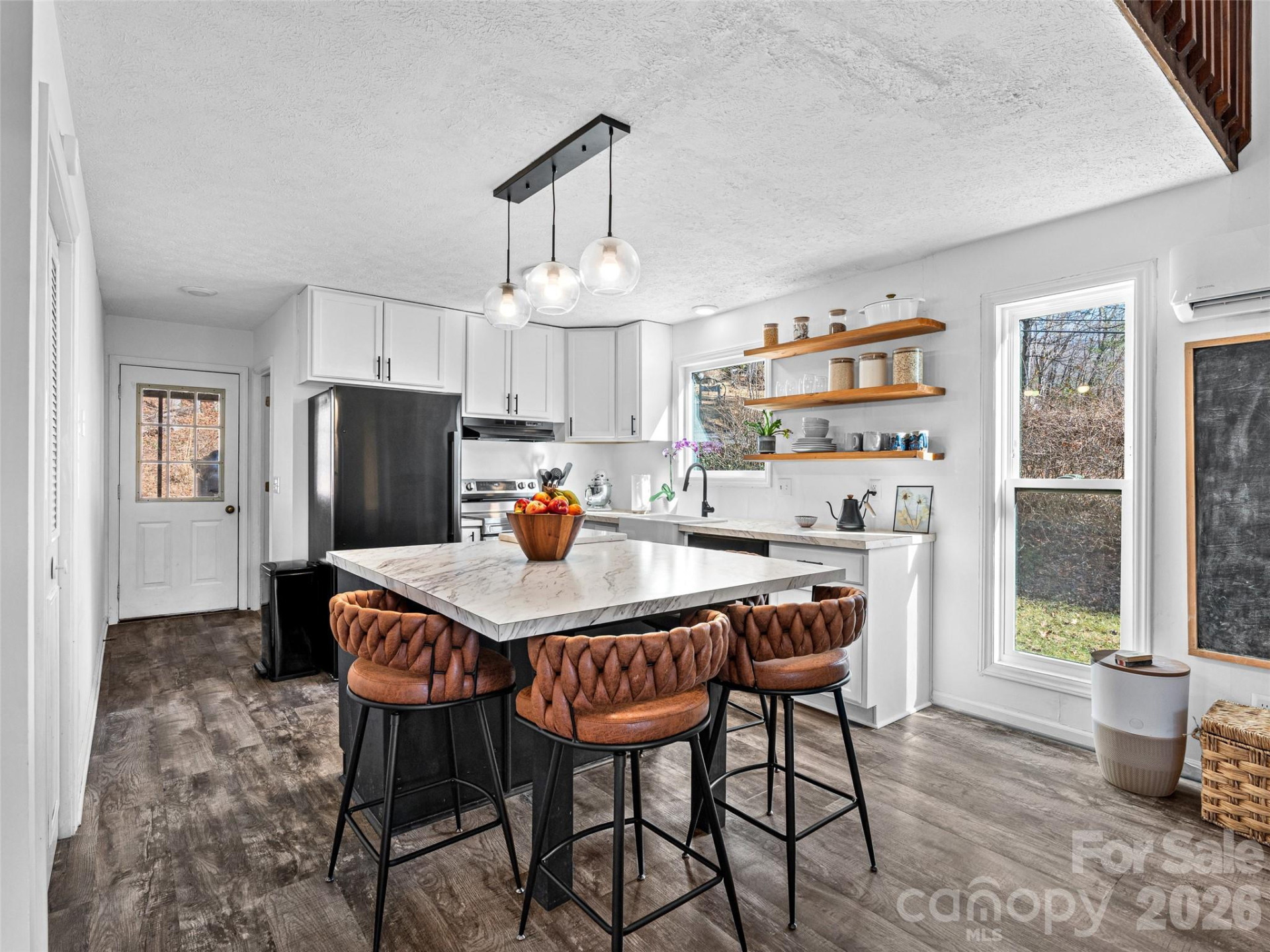 1 Thornwood Lane - Photo 3