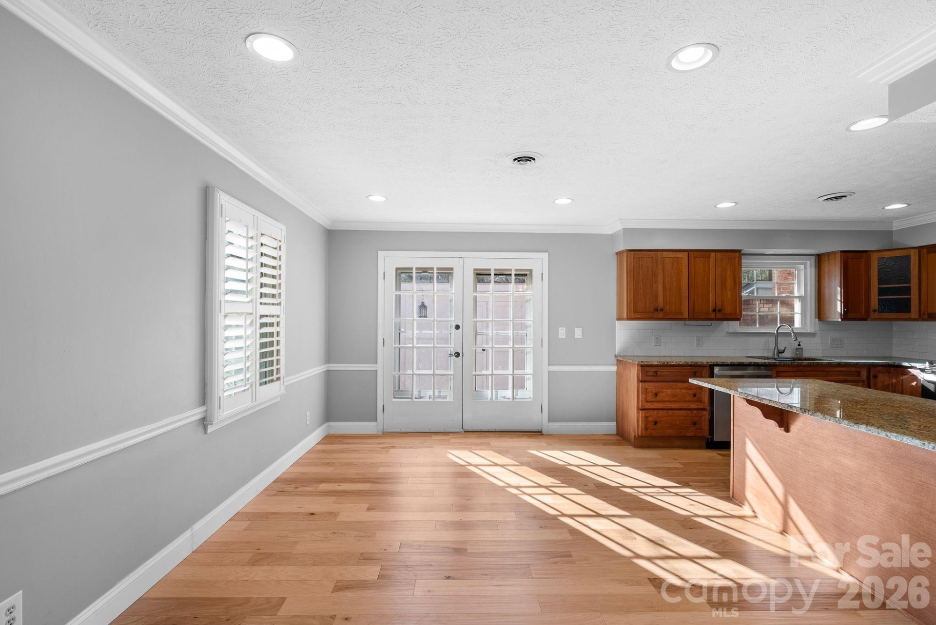 1411 Kensington Road - Photo 11