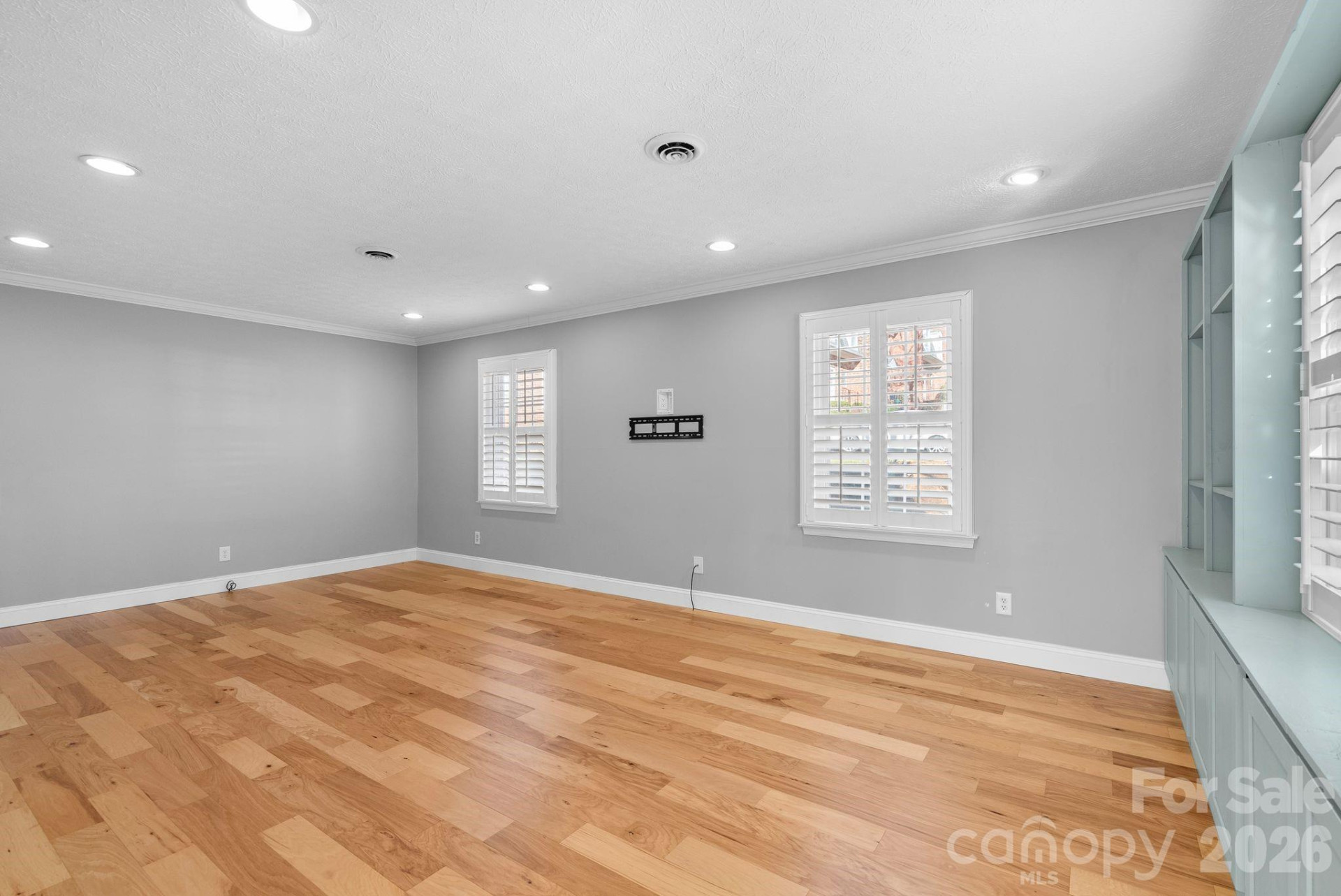 1411 Kensington Road - Photo 17