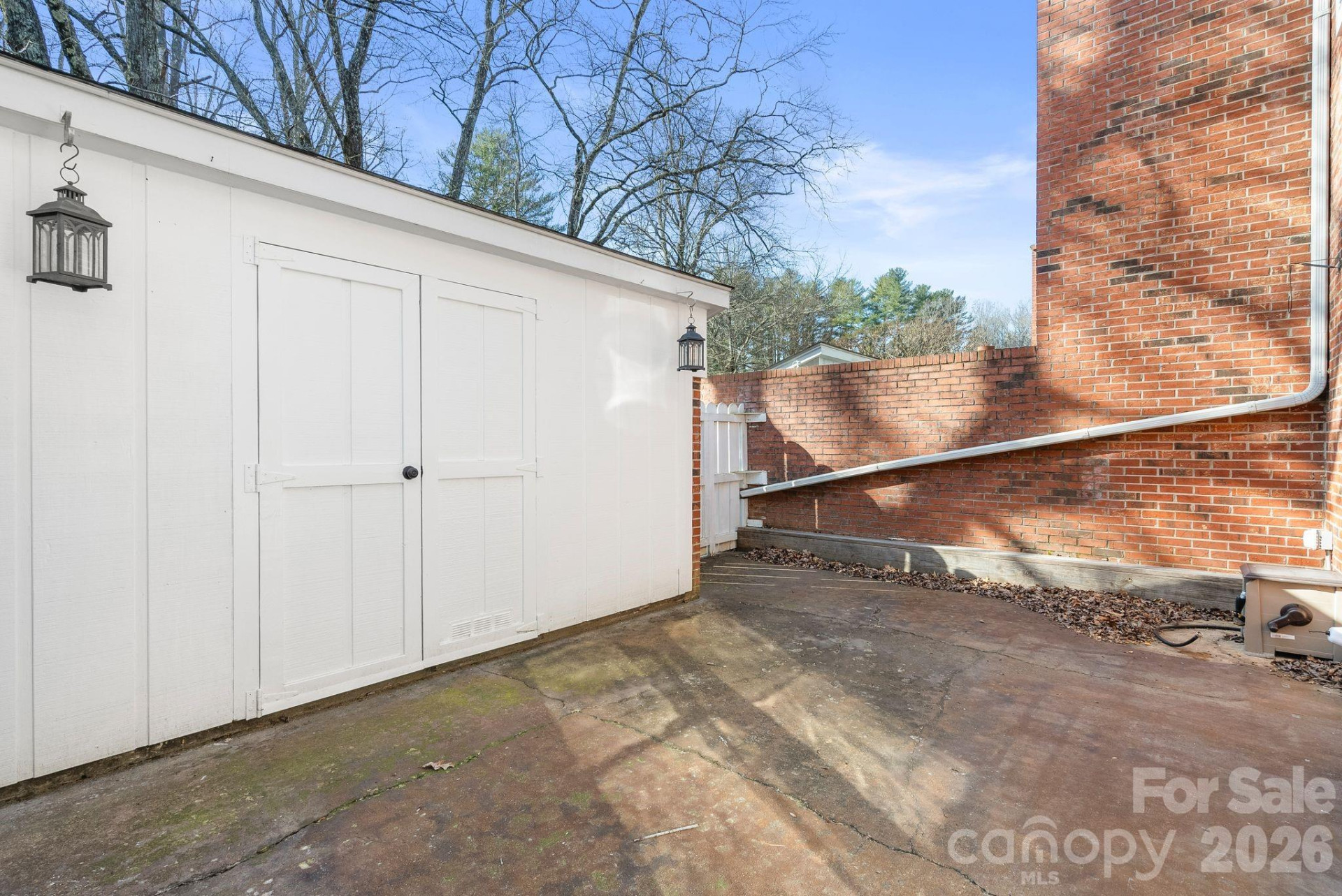 1411 Kensington Road - Photo 21