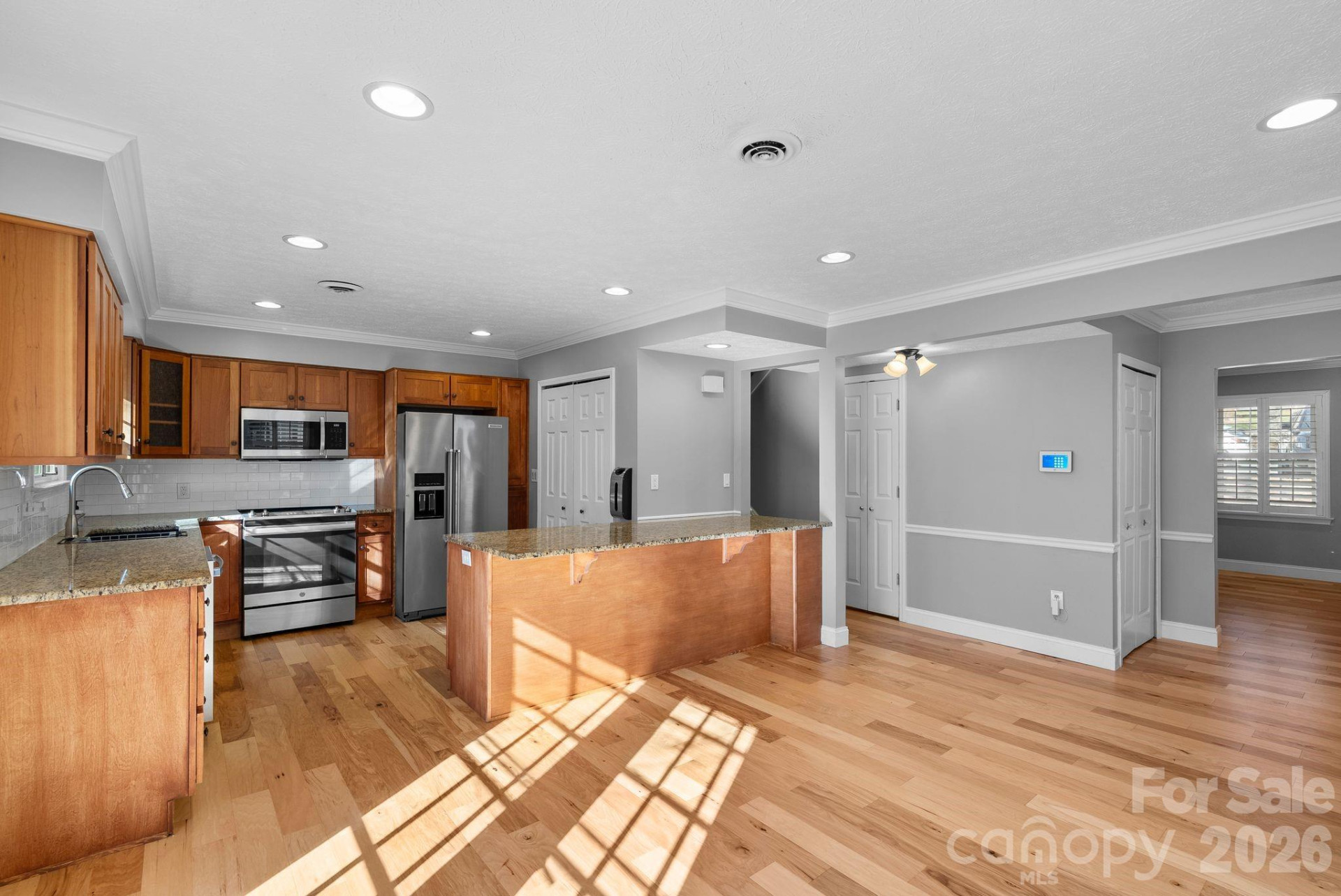 1411 Kensington Road - Photo 9