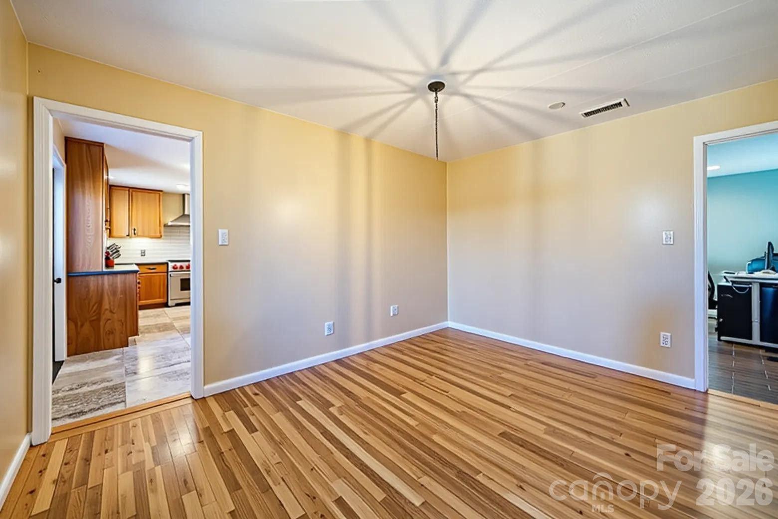 39 Pershing Road - Photo 27