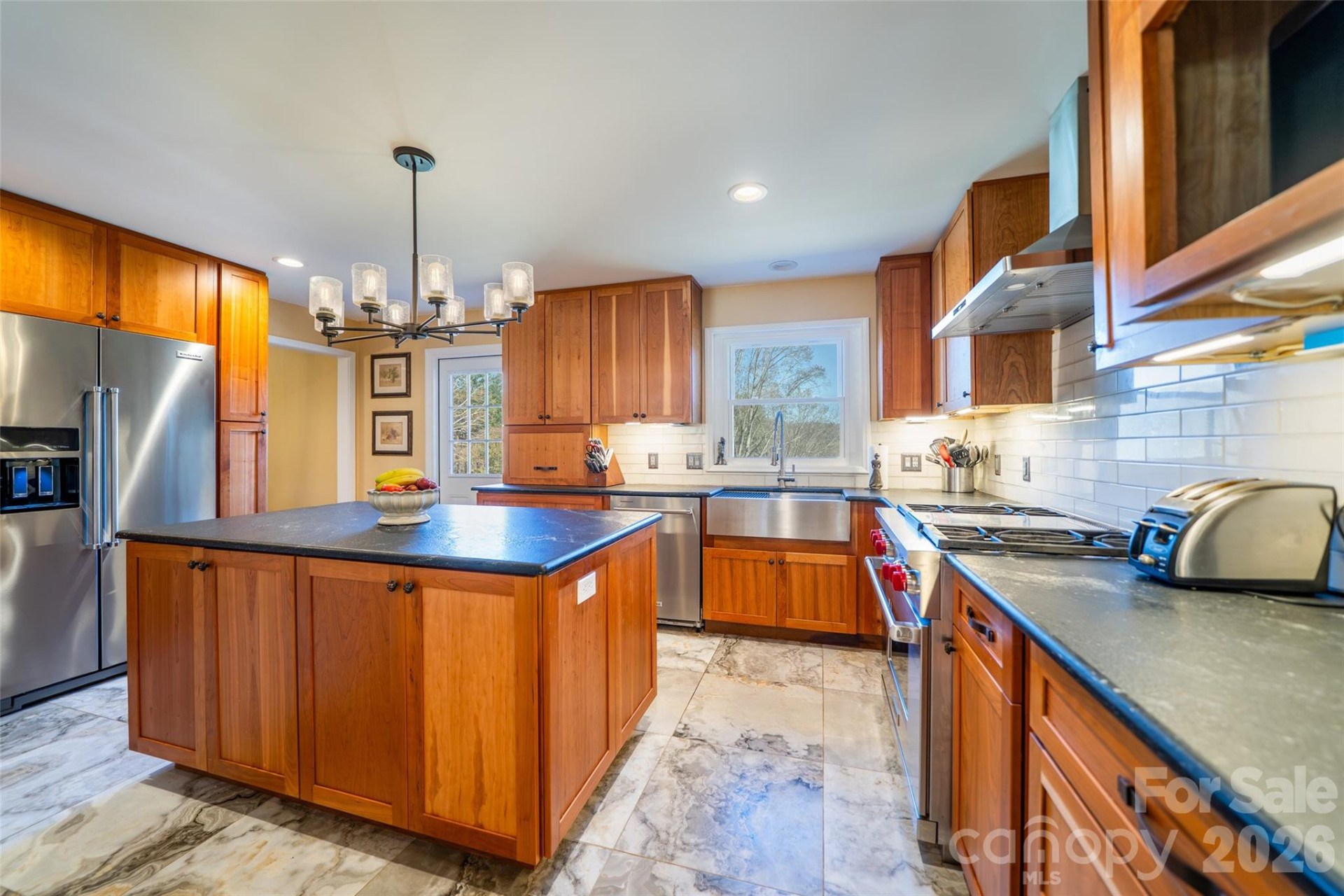 39 Pershing Road - Photo 8