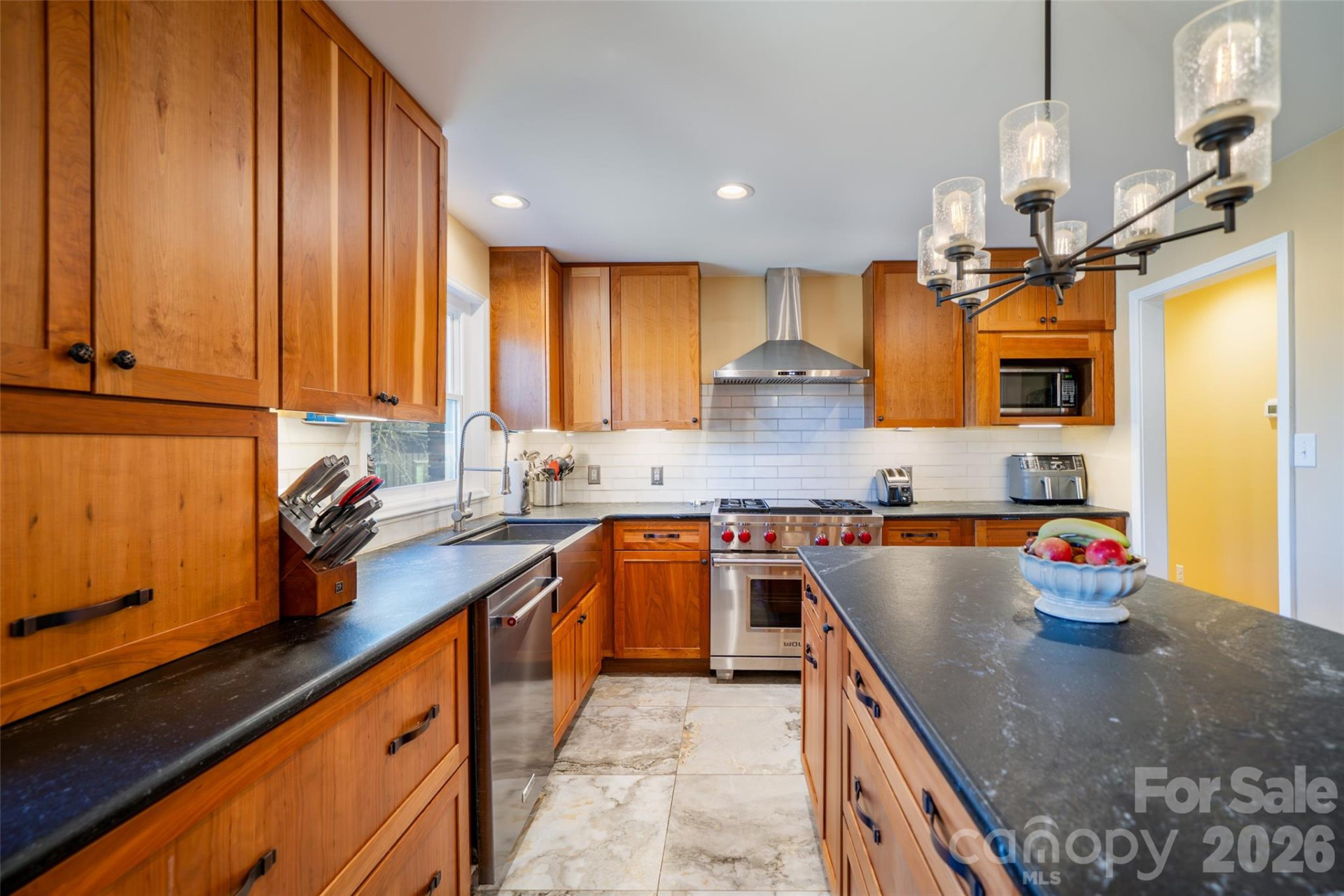 39 Pershing Road - Photo 9