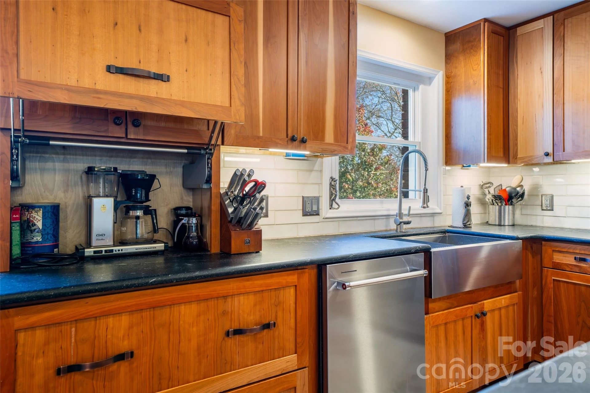 39 Pershing Road - Photo 11