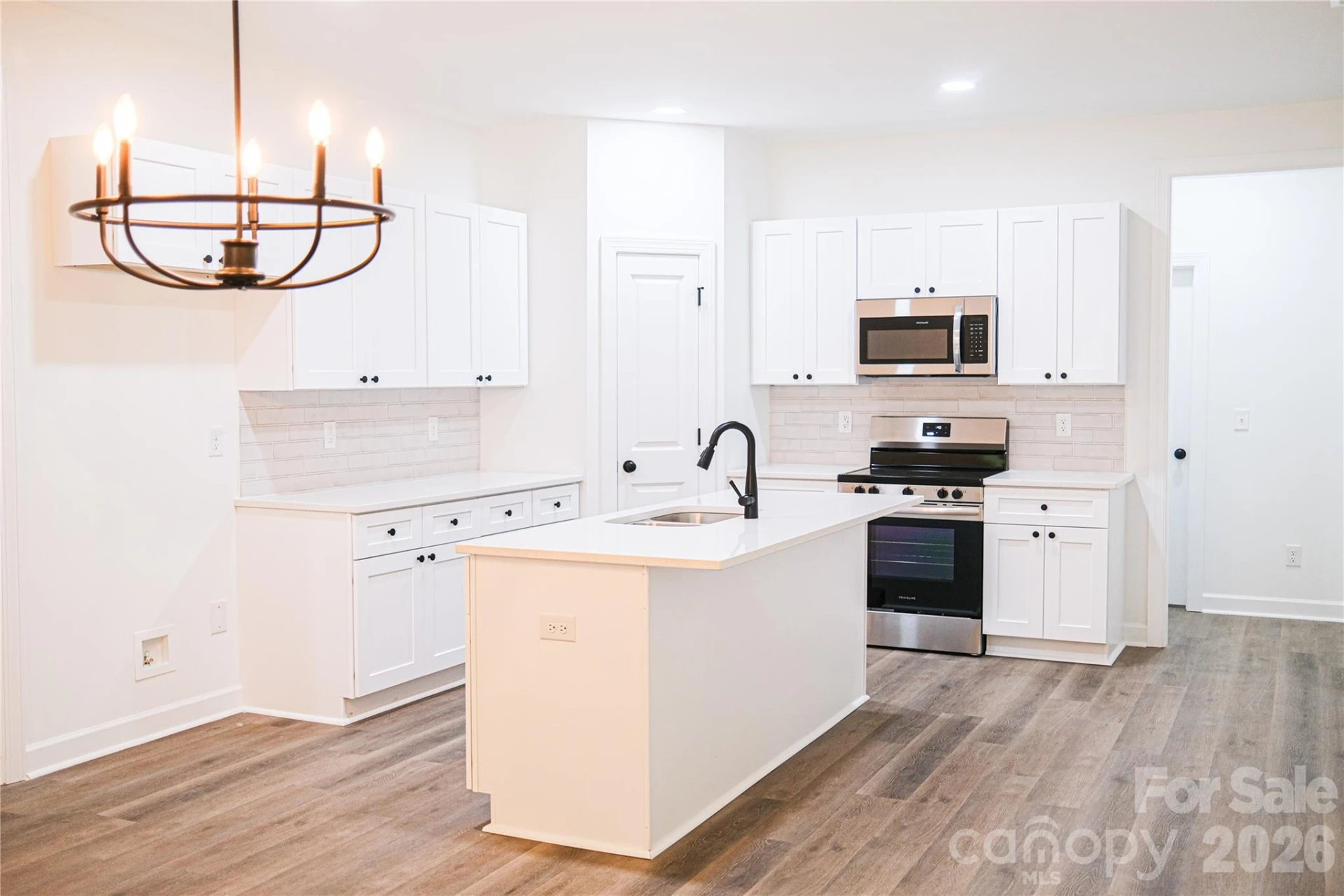 512 Murphy Street - Photo 3