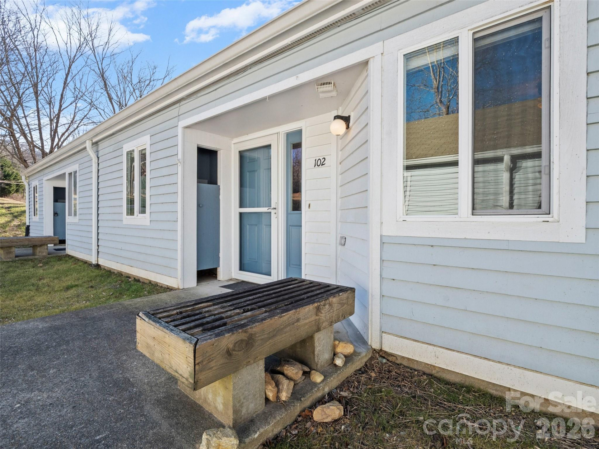 102 Llama Way - Photo 3