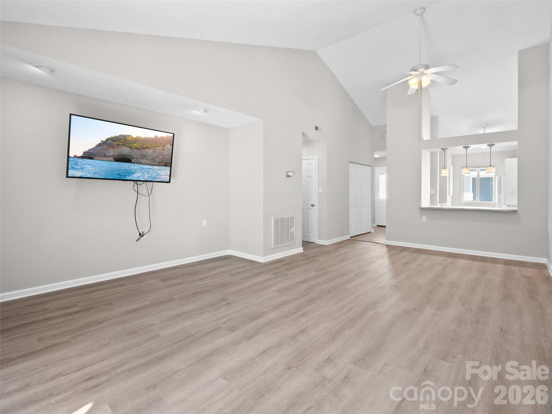 102 Llama Way - Photo 6