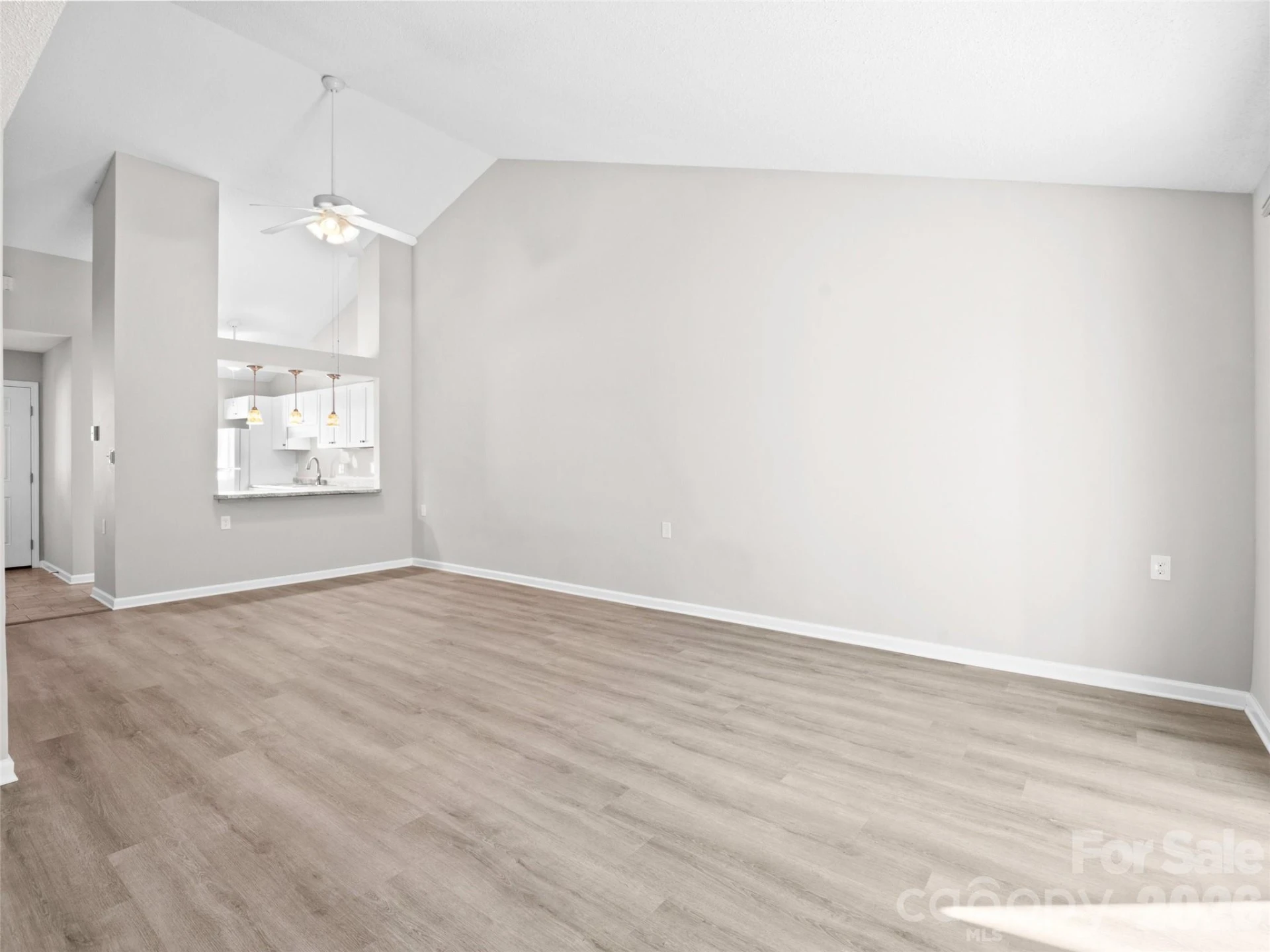 102 Llama Way - Photo 7