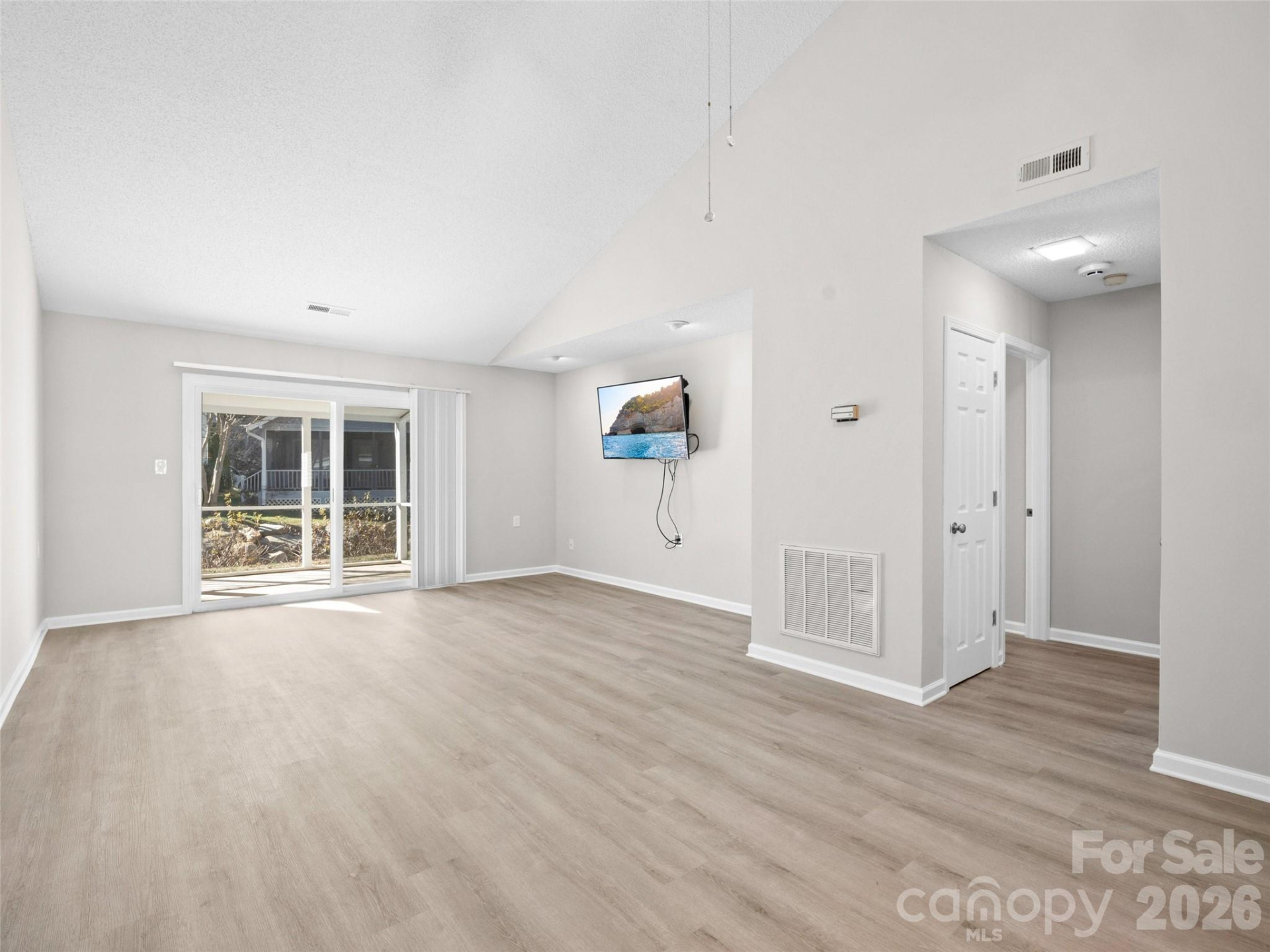 102 Llama Way - Photo 9